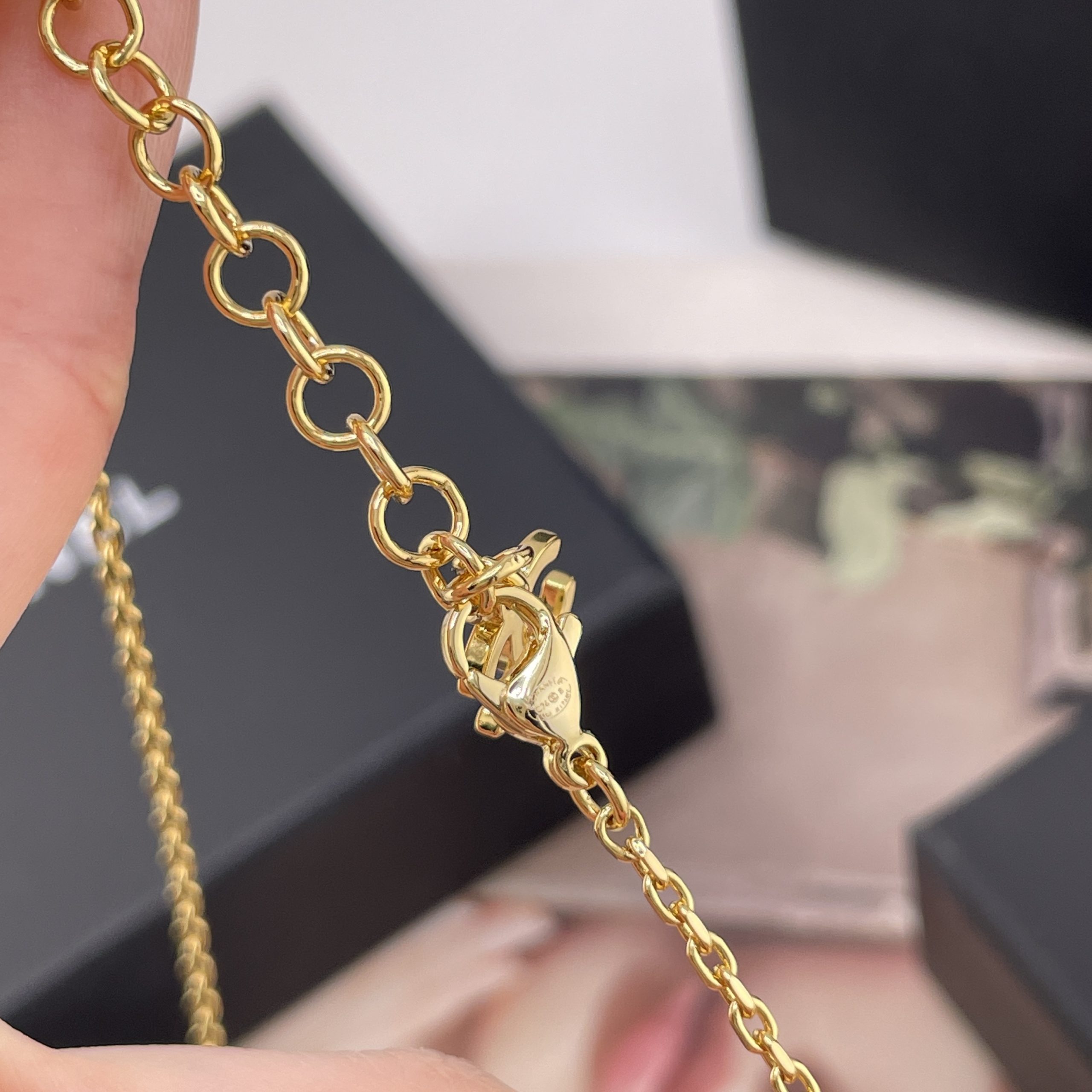 CHANEL復刻女士花朵雙C項鍊 紅白琺瑯珍珠金色吊墜甜美鎖骨鏈| 7 CHANEL復刻女士花朵雙C項鍊 紅白琺瑯珍珠金色吊墜甜美鎖骨鏈