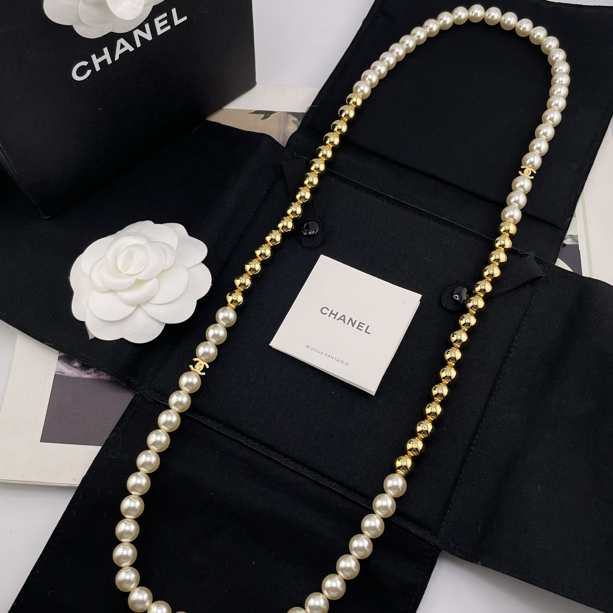 CHANEL一比一女士珍珠長項鍊 金色圓珠拼接雙C復古百搭毛衣鏈