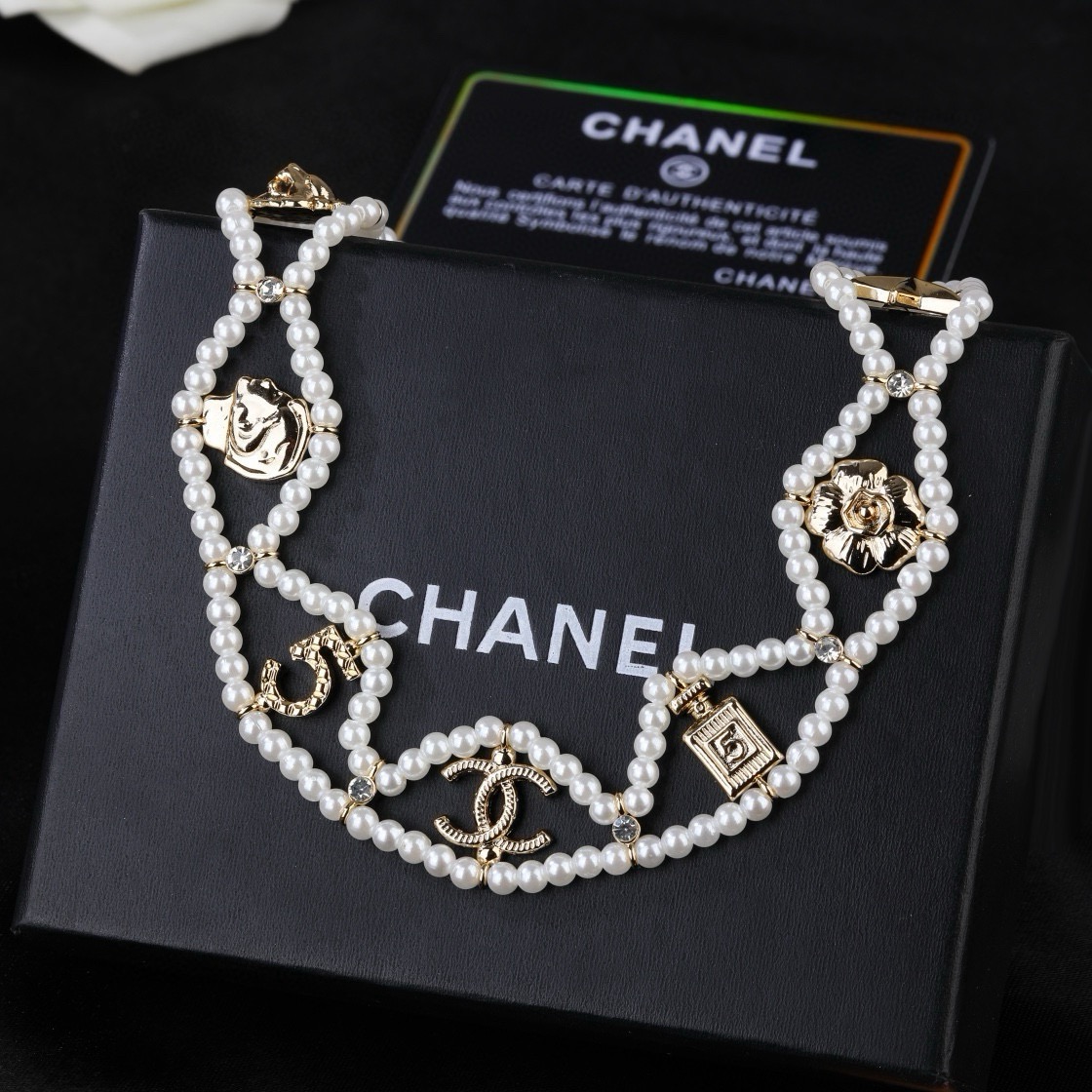 CHANEL復刻女士珍珠鏤空項鍊 金色多元素雙C花朵復古頸鏈| 9 CHANEL復刻女士珍珠鏤空項鍊 金色多元素雙C花朵復古頸鏈