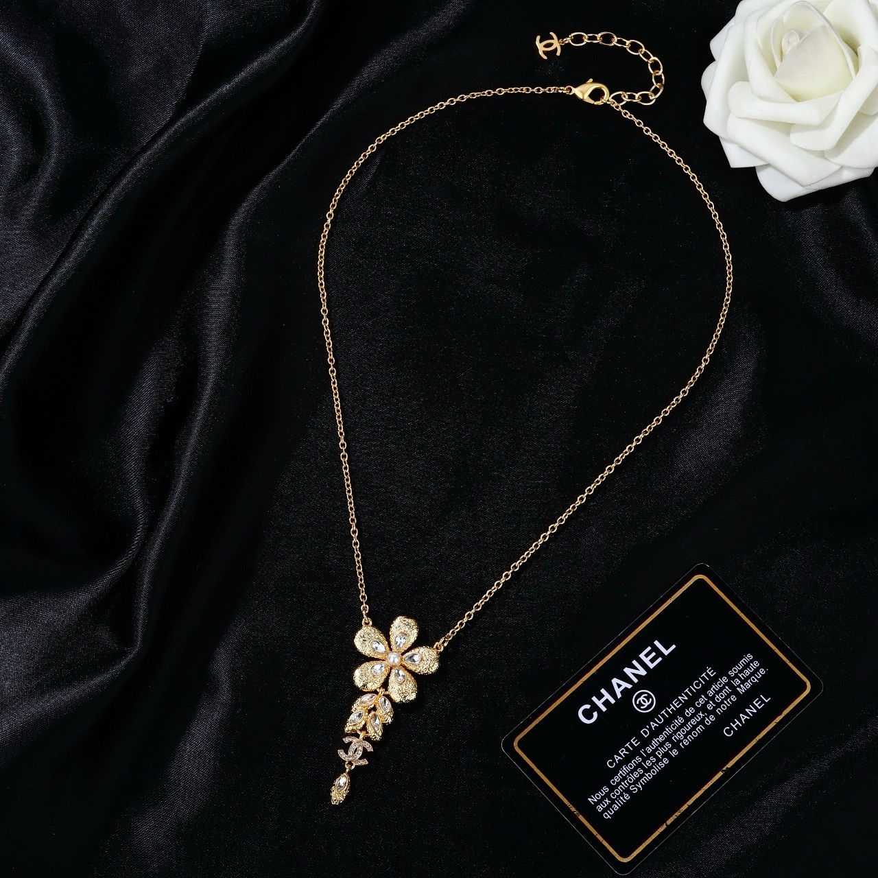 CHANEL高仿女士山茶花項鍊 金色鑲鑽珍珠雙C流蘇氣質鎖骨鏈| 11 CHANEL高仿女士山茶花項鍊 金色鑲鑽珍珠雙C流蘇氣質鎖骨鏈