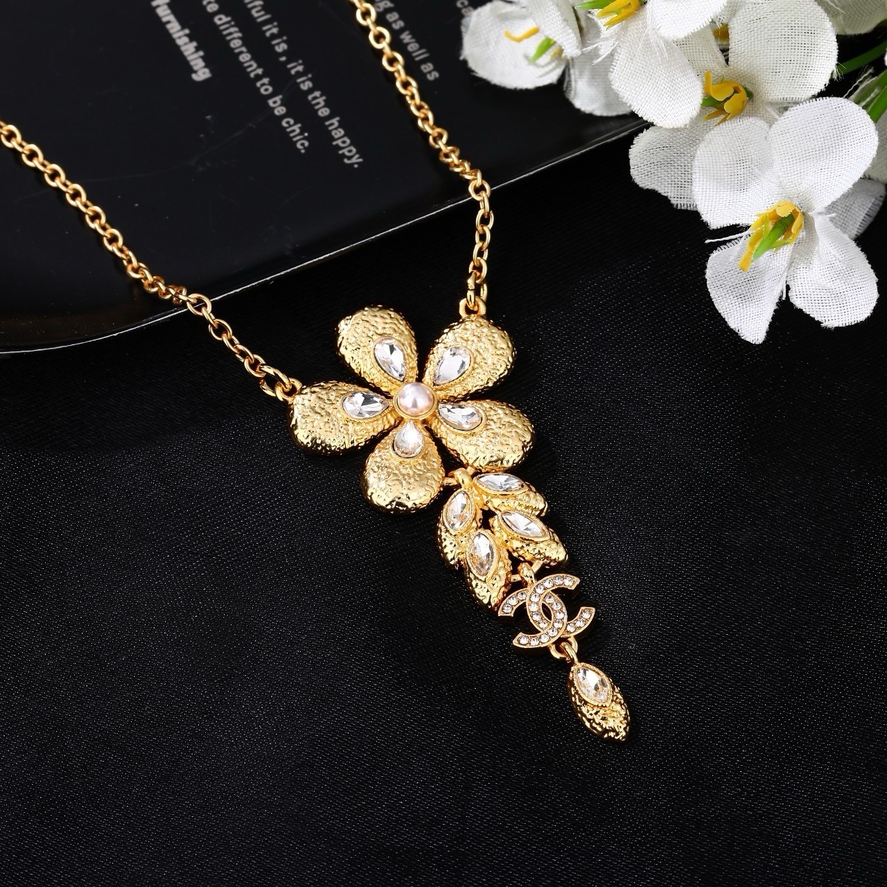 CHANEL高仿女士山茶花項鍊 金色鑲鑽珍珠雙C流蘇氣質鎖骨鏈| 8 CHANEL高仿女士山茶花項鍊 金色鑲鑽珍珠雙C流蘇氣質鎖骨鏈