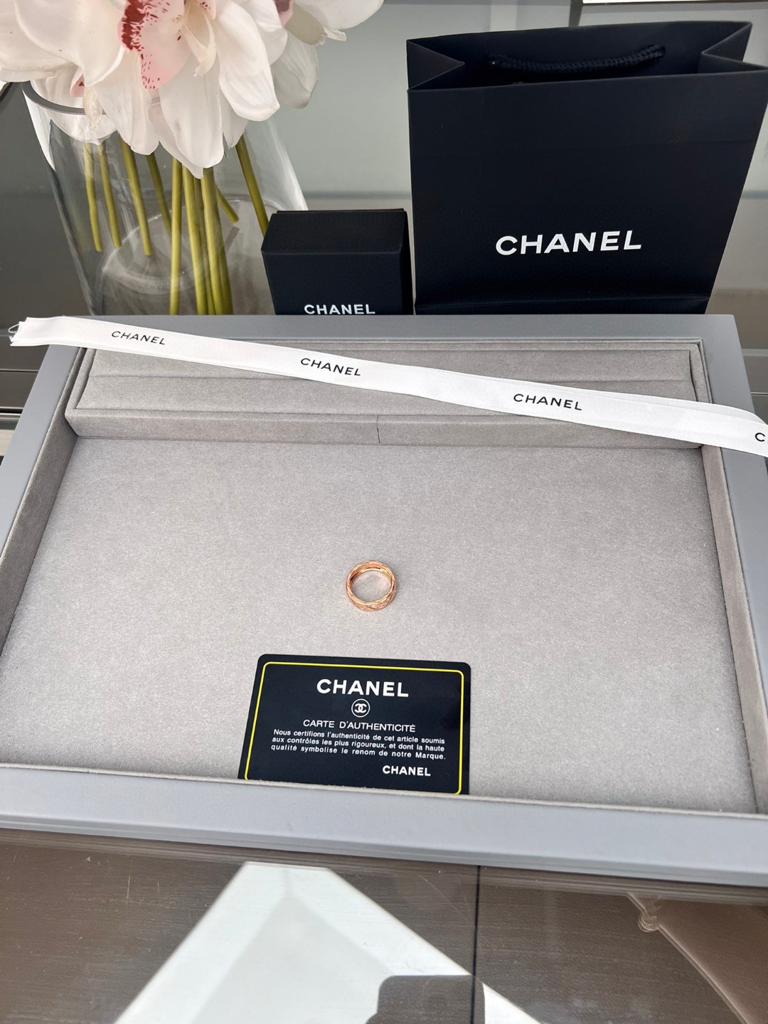 CHANEL原單女士菱格鑲鑽戒指 玫瑰金色精緻寬版時尚指環| 7 CHANEL原單女士菱格鑲鑽戒指 玫瑰金色精緻寬版時尚指環