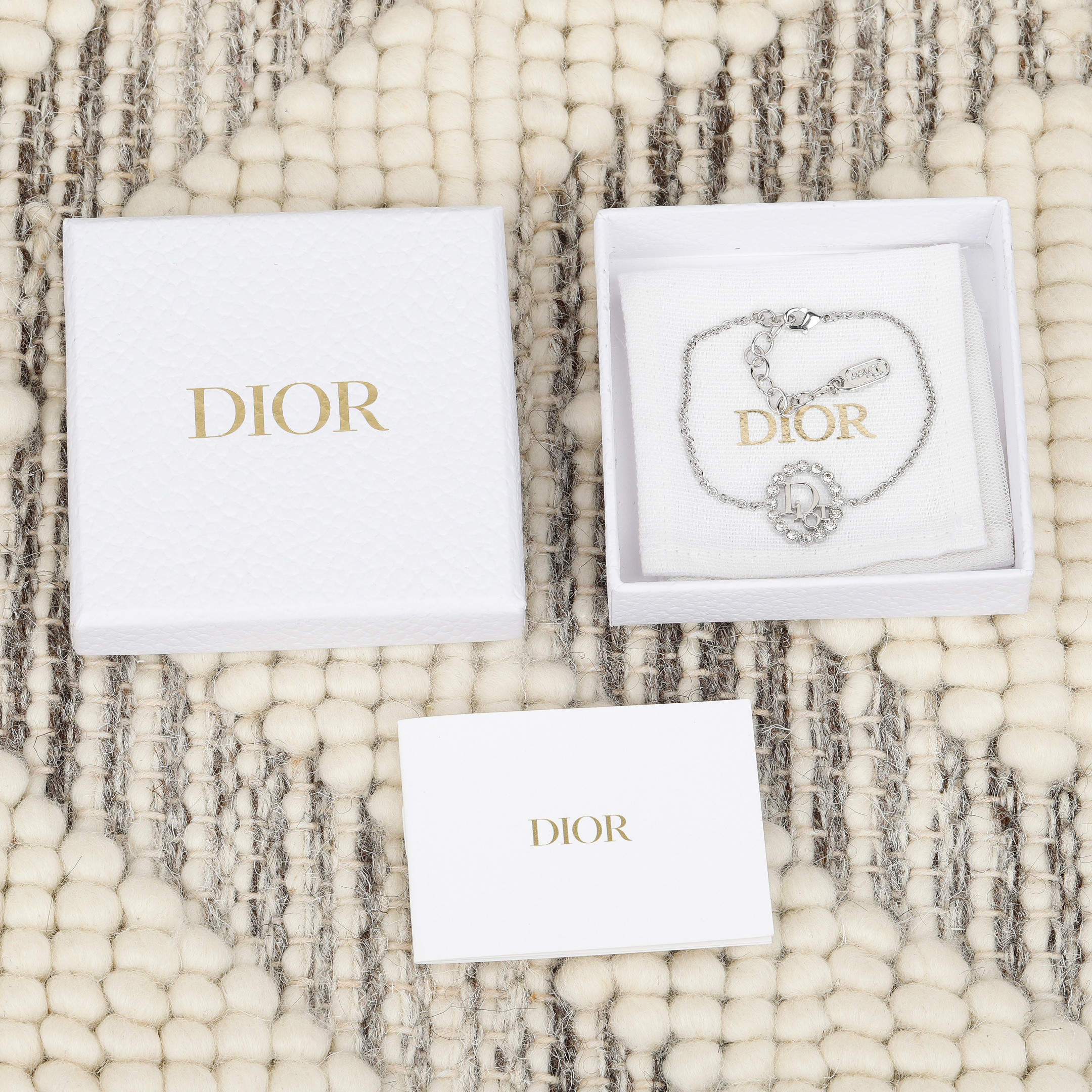 DIOR一比一女士銀色水鑽手鍊CD標誌細鏈設計2026輕奢氣質款
