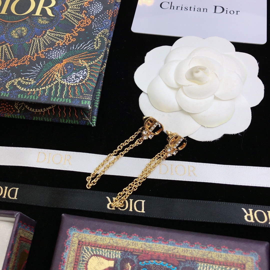 DIOR高仿女士金色CD水鑽流蘇耳環雙鏈垂墜設計精緻氣質款
