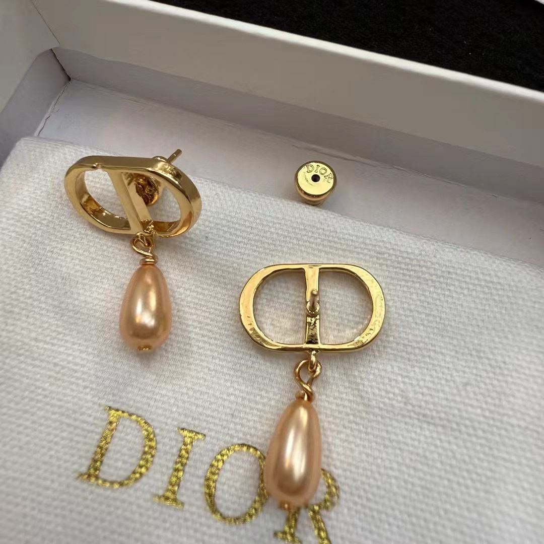 DIOR一比一女士金色CD耳環香檳色水滴珍珠吊墜復古優雅氣質款| 12 DIOR一比一女士金色CD耳環香檳色水滴珍珠吊墜復古優雅氣質款