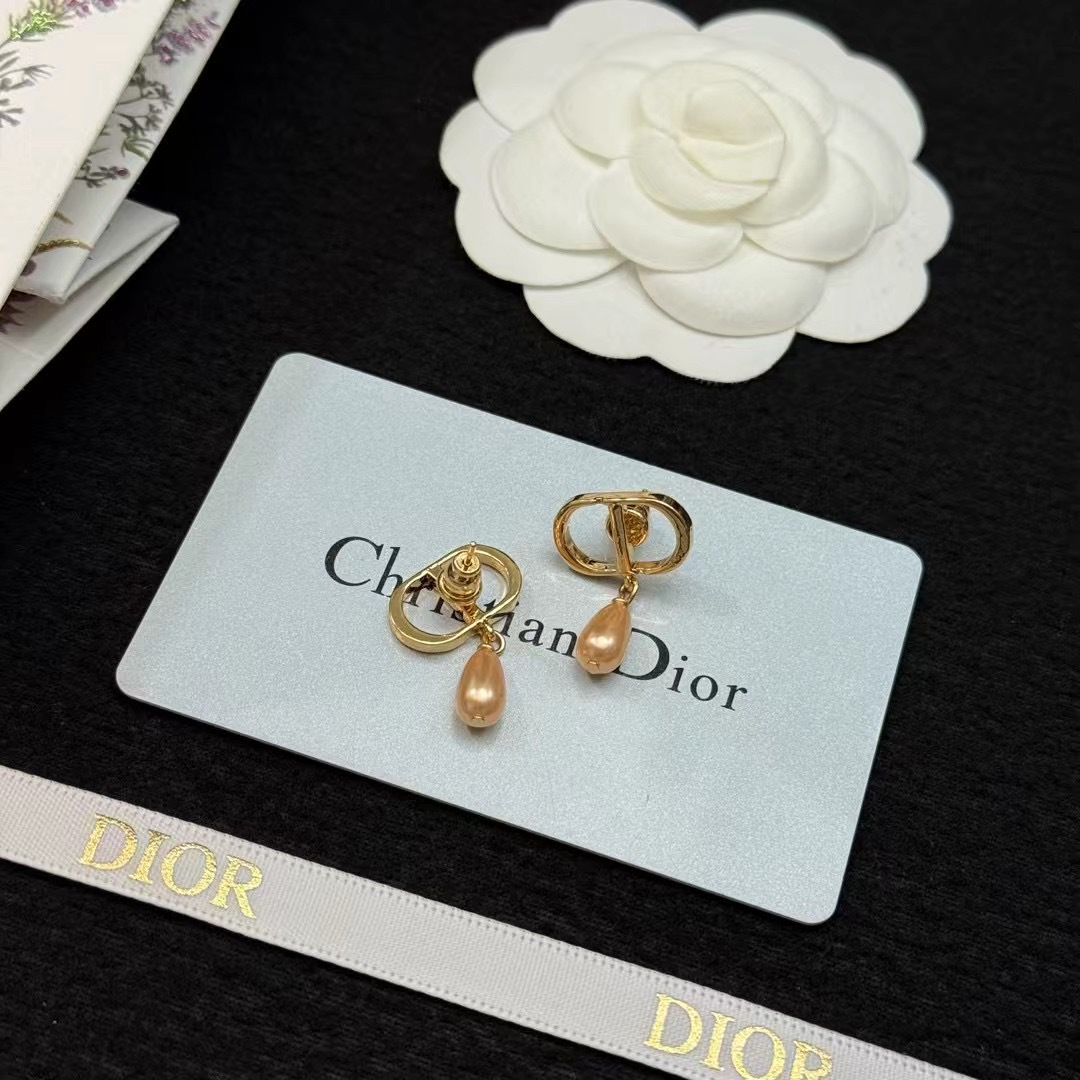 DIOR一比一女士金色CD耳環香檳色水滴珍珠吊墜復古優雅氣質款| 8 DIOR一比一女士金色CD耳環香檳色水滴珍珠吊墜復古優雅氣質款