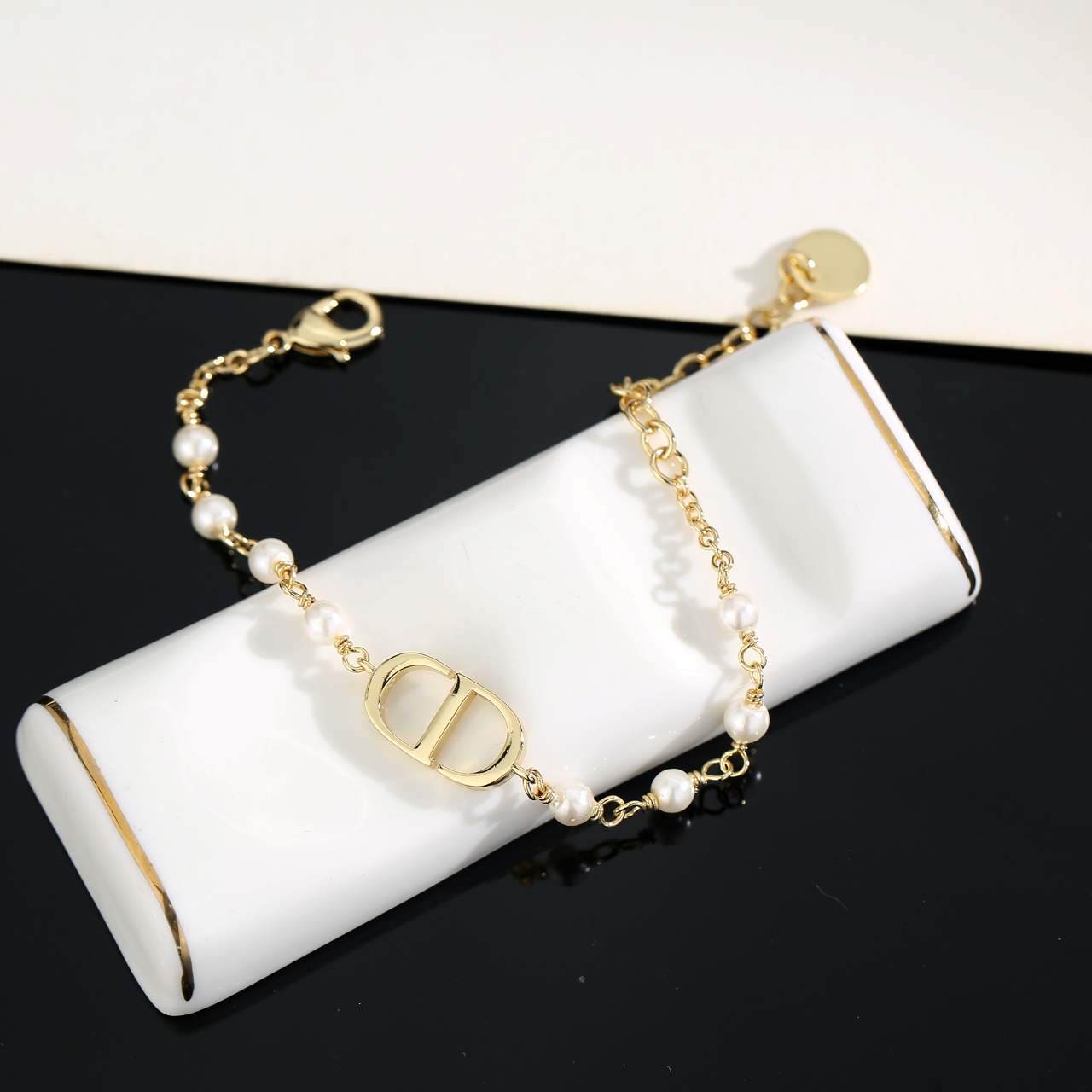 DIOR A貨女士金色CD珍珠手鍊細鏈可調節設計簡約優雅日常百搭款