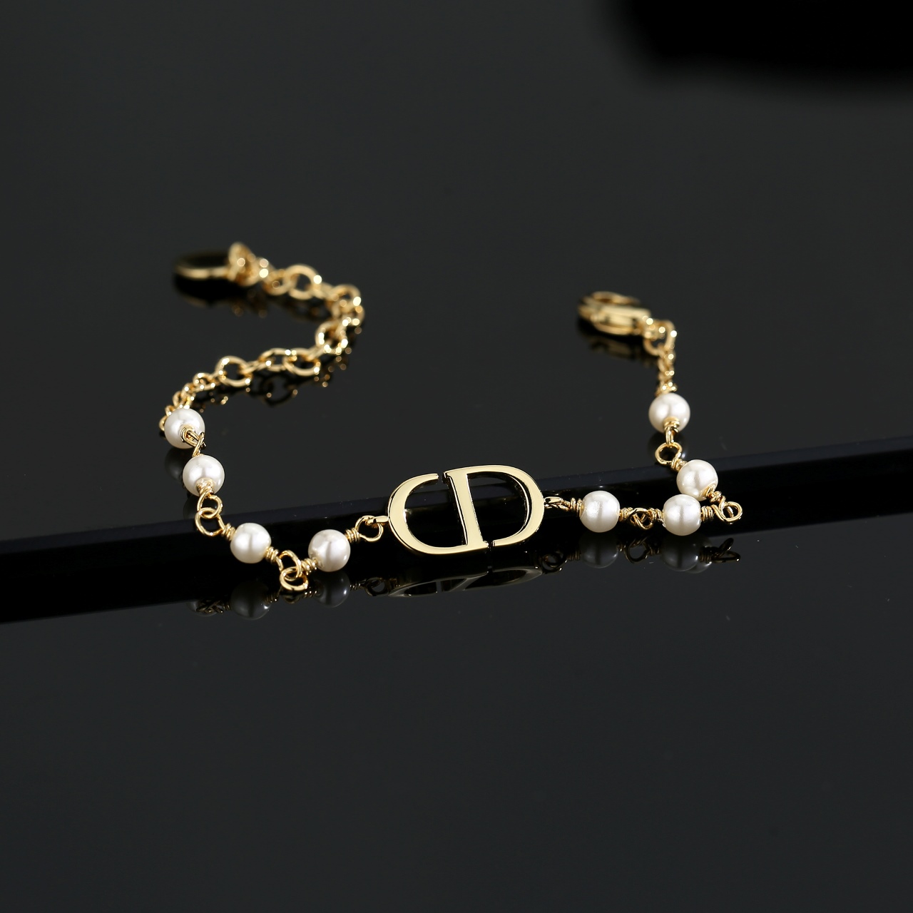 DIOR A貨女士金色CD珍珠手鍊細鏈可調節設計簡約優雅日常百搭款
