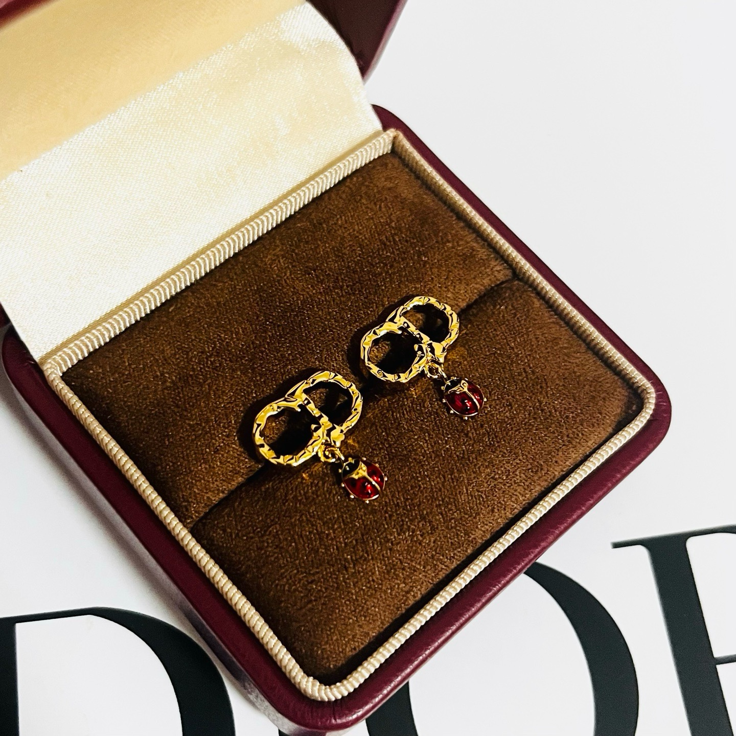 DIOR一比一女士金色CD耳環紅色瓢蟲吊墜復古趣味個性耳釘| 9 DIOR一比一女士金色CD耳環紅色瓢蟲吊墜復古趣味個性耳釘
