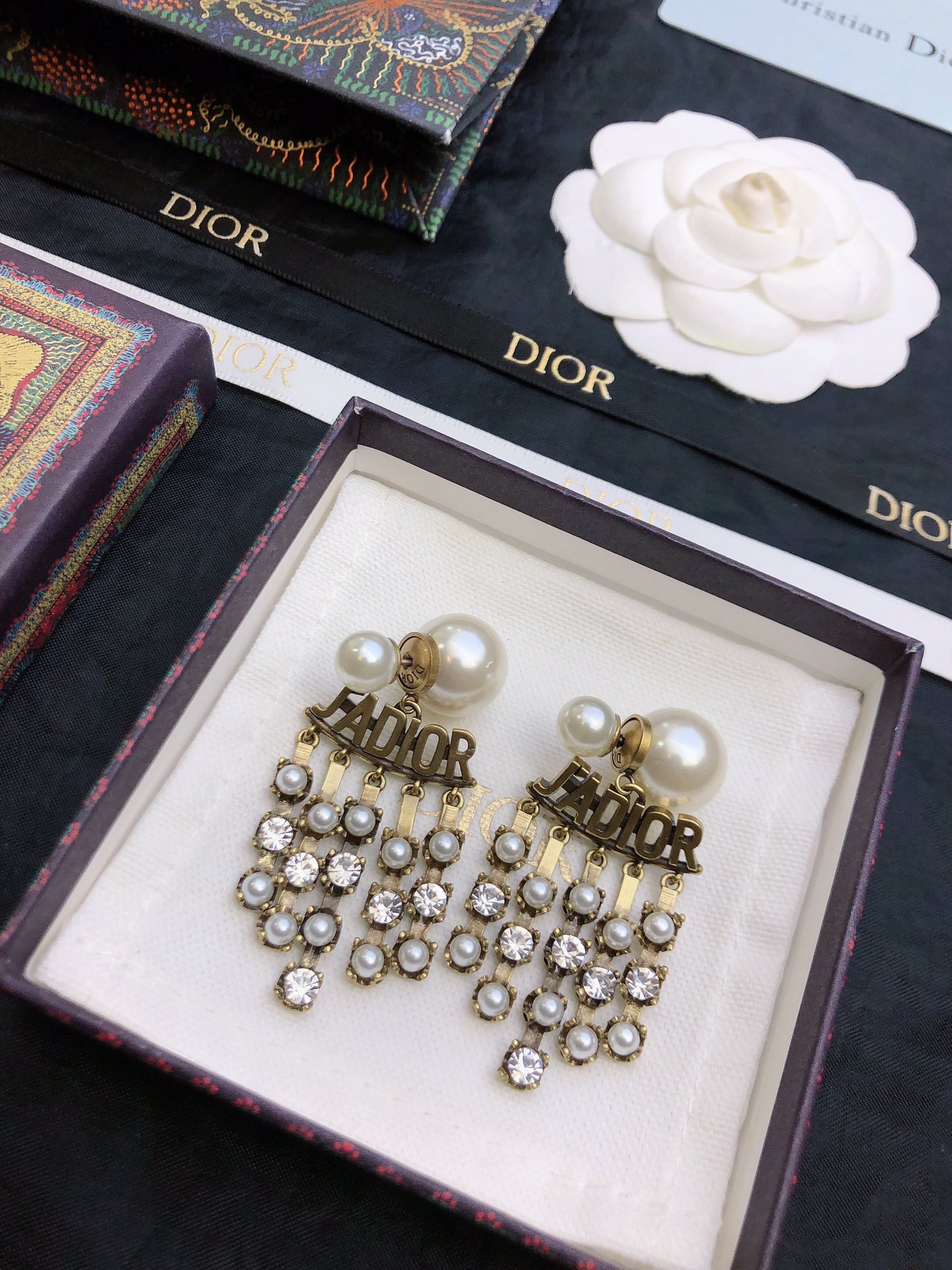高仿Dior J'ADIOR耳環 珍珠水鑽流蘇造型 復古金色耳飾| 7 高仿Dior J'ADIOR耳環 珍珠水鑽流蘇造型 復古金色耳飾