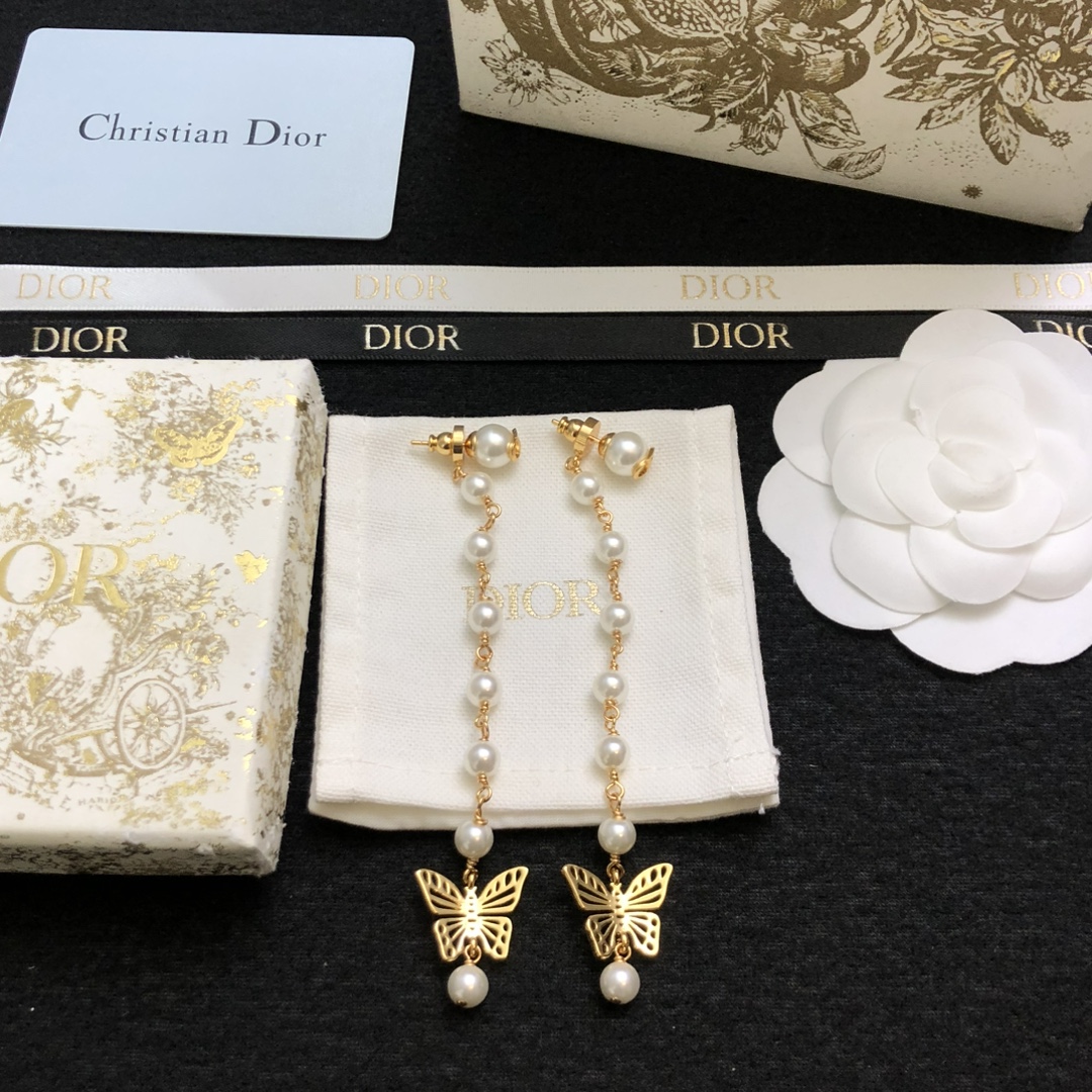 原單Dior蝴蝶耳環 珍珠長流蘇金色耳飾 優雅垂墜款| 9 原單Dior蝴蝶耳環 珍珠長流蘇金色耳飾 優雅垂墜款