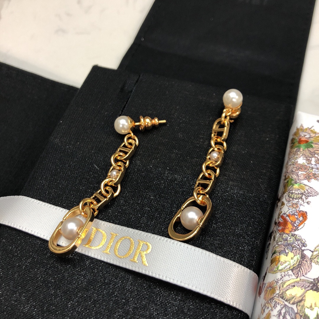 一比一Dior CD珍珠耳環 金色鏈節長款垂墜耳飾| 7 一比一Dior CD珍珠耳環 金色鏈節長款垂墜耳飾