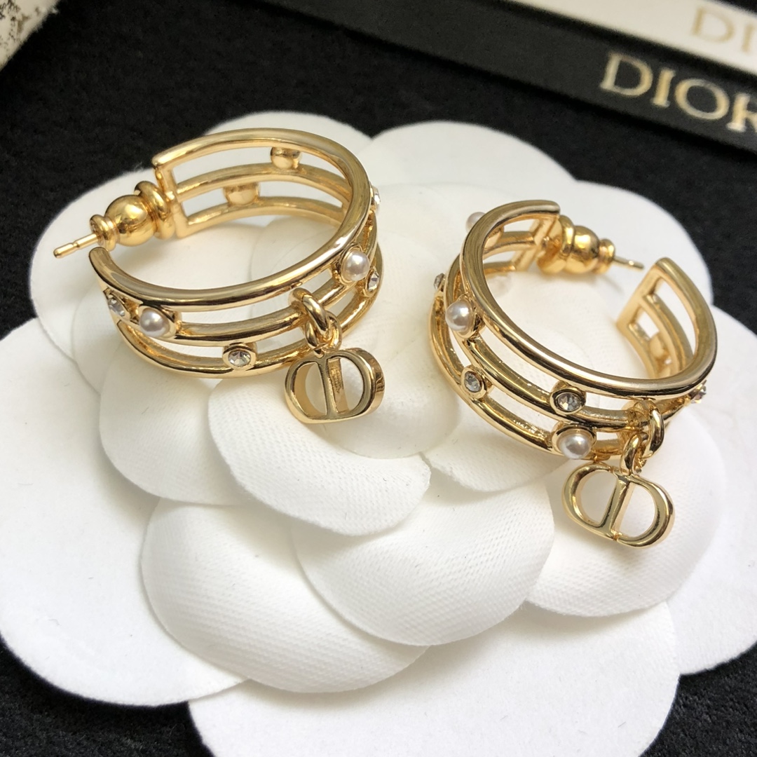 A貨Dior CD圓環耳環 金色珍珠水鑽吊墜精品耳飾| 10 A貨Dior CD圓環耳環 金色珍珠水鑽吊墜精品耳飾