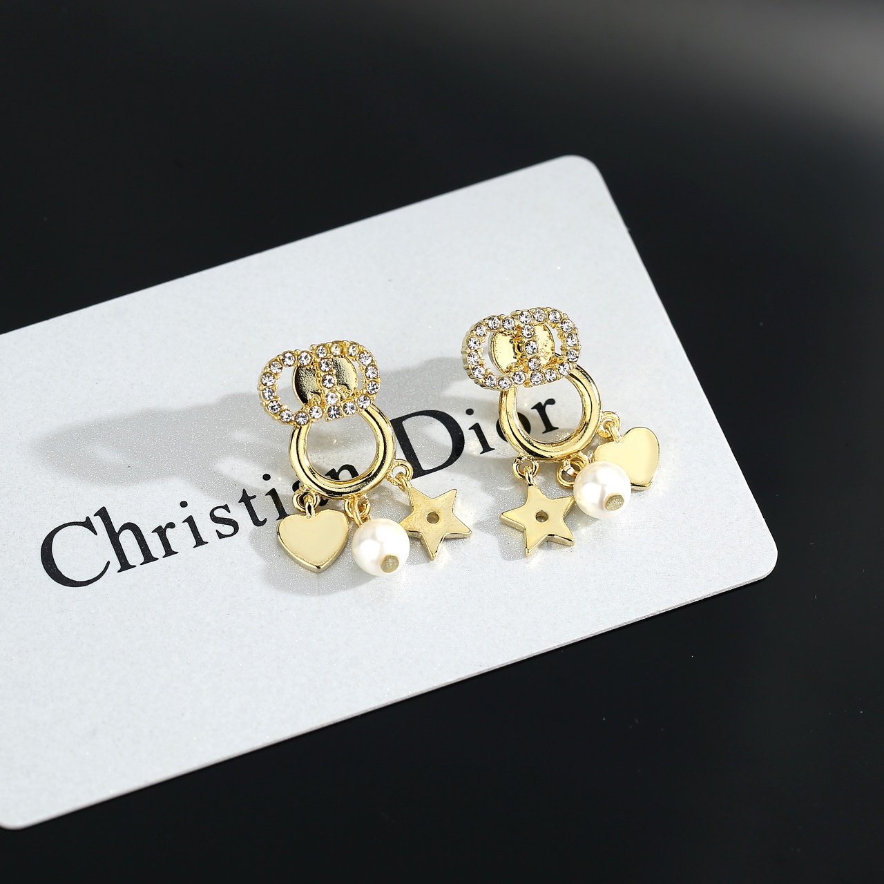 A貨Dior CD耳環 滿鑽字母愛心星星珍珠吊墜金色耳飾| 2 A貨Dior CD耳環 滿鑽字母愛心星星珍珠吊墜金色耳飾
