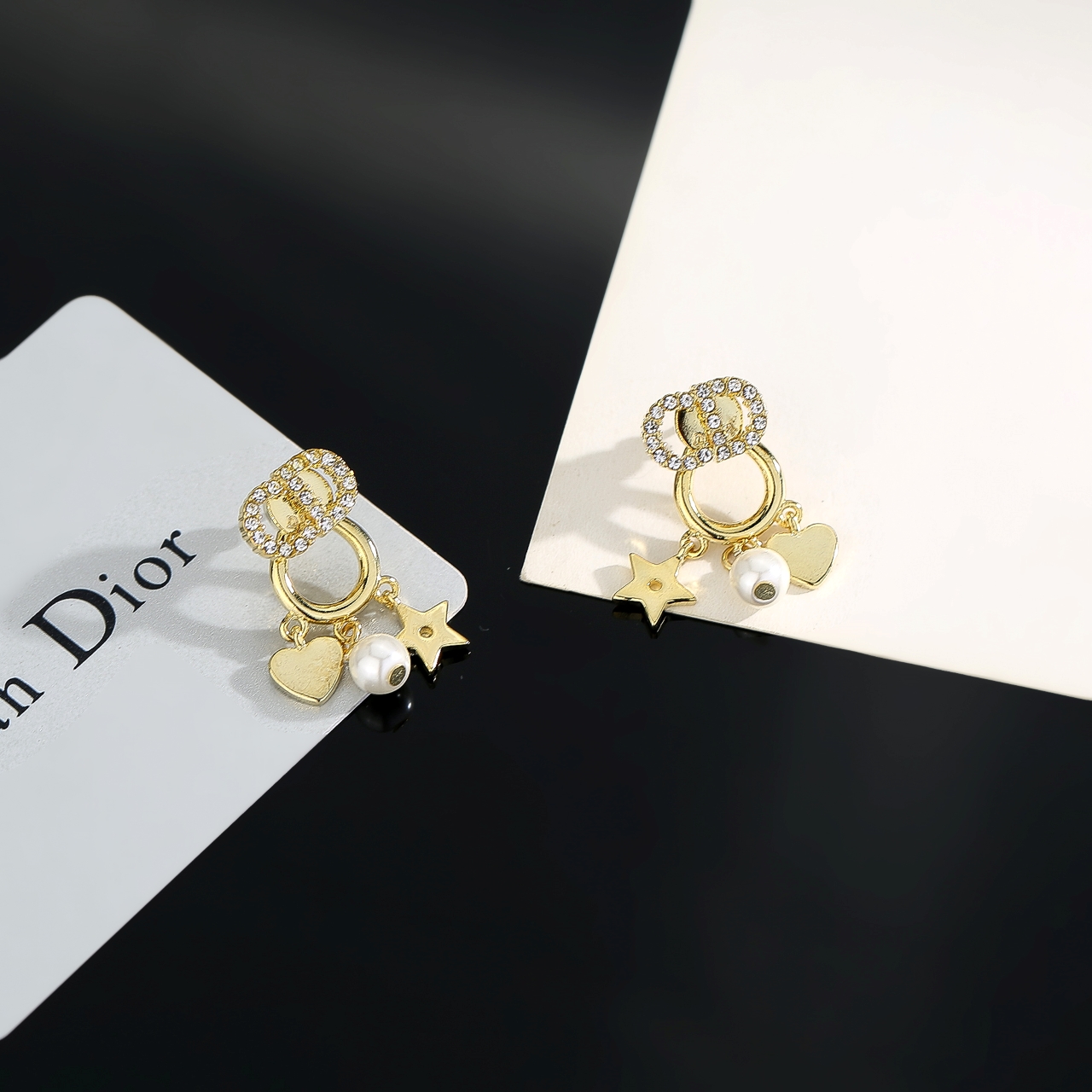 A貨Dior CD耳環 滿鑽字母愛心星星珍珠吊墜金色耳飾| 8 A貨Dior CD耳環 滿鑽字母愛心星星珍珠吊墜金色耳飾