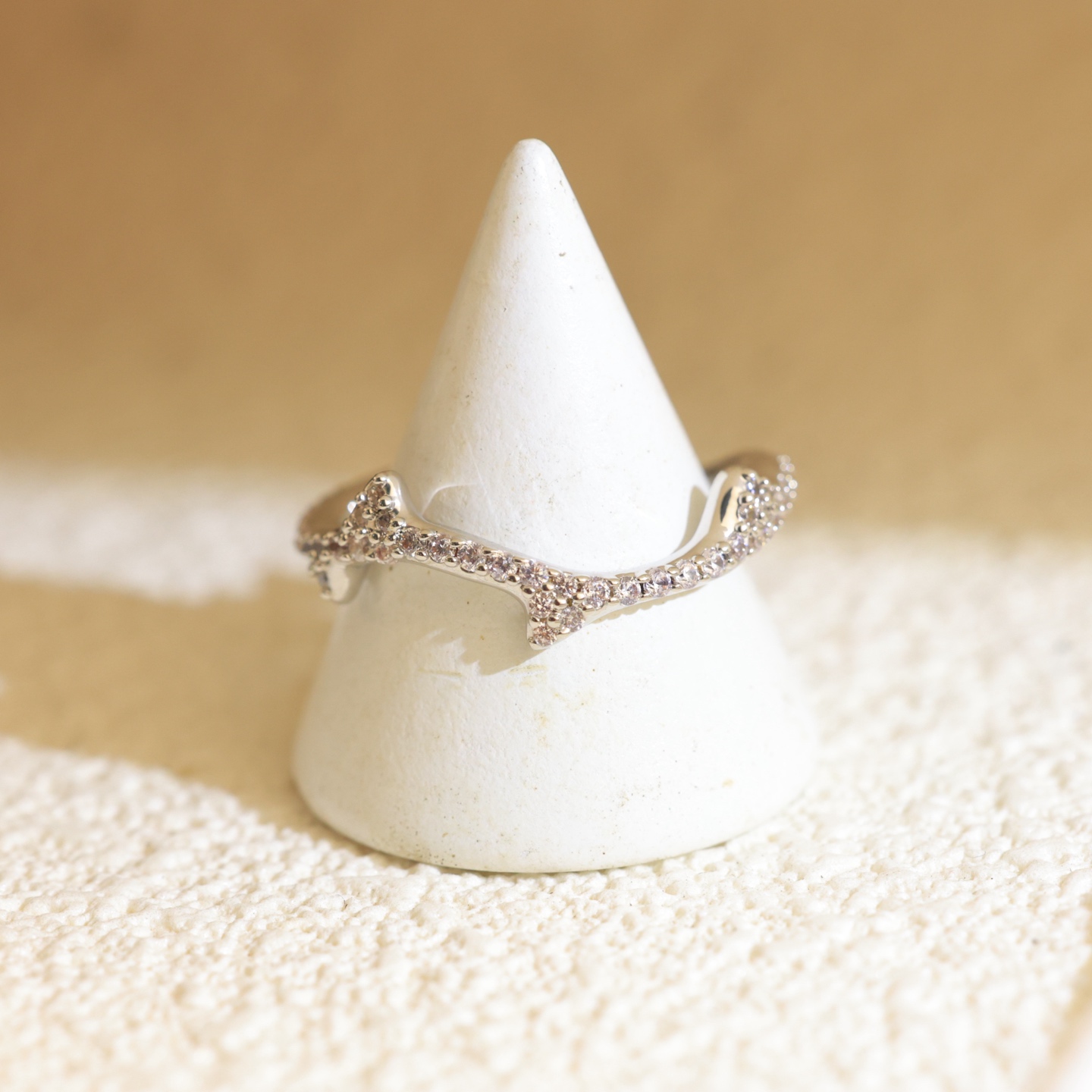 一比一Dior Bois de Rose戒指 滿鑽藤枝造型玫瑰金銀色指環| 9 一比一Dior Bois de Rose戒指 滿鑽藤枝造型玫瑰金銀色指環