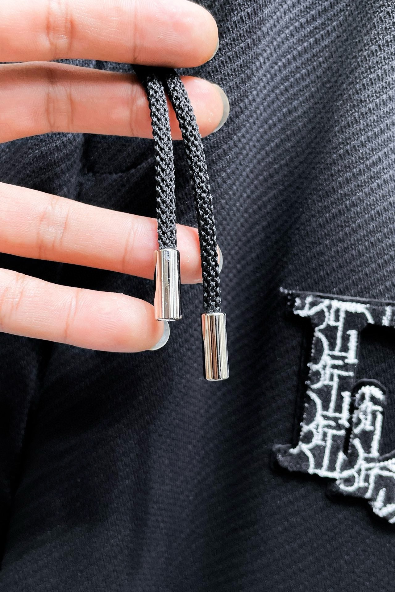 原單Dior迪奧黑色刺繡徽章休閒長褲 寬鬆直筒抽繩男褲| 9 原單Dior迪奧黑色刺繡徽章休閒長褲 寬鬆直筒抽繩男褲