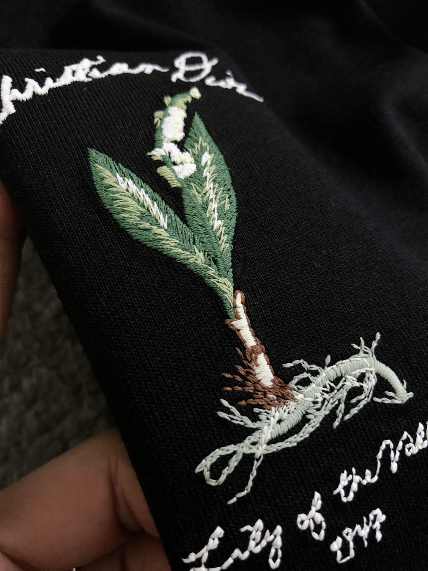 原單Dior迪奧小花刺繡短袖T恤 男女同款黑白色休閒上衣| 8 原單Dior迪奧小花刺繡短袖T恤 男女同款黑白色休閒上衣