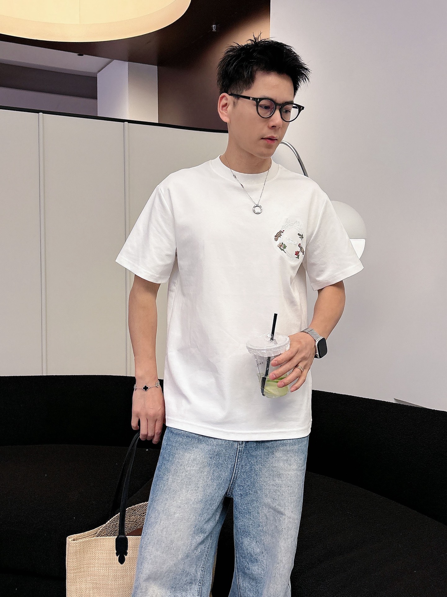 一比一Dior迪奧花卉刺繡白色短袖T恤 寬鬆圓領休閒上衣| 8 一比一Dior迪奧花卉刺繡白色短袖T恤 寬鬆圓領休閒上衣