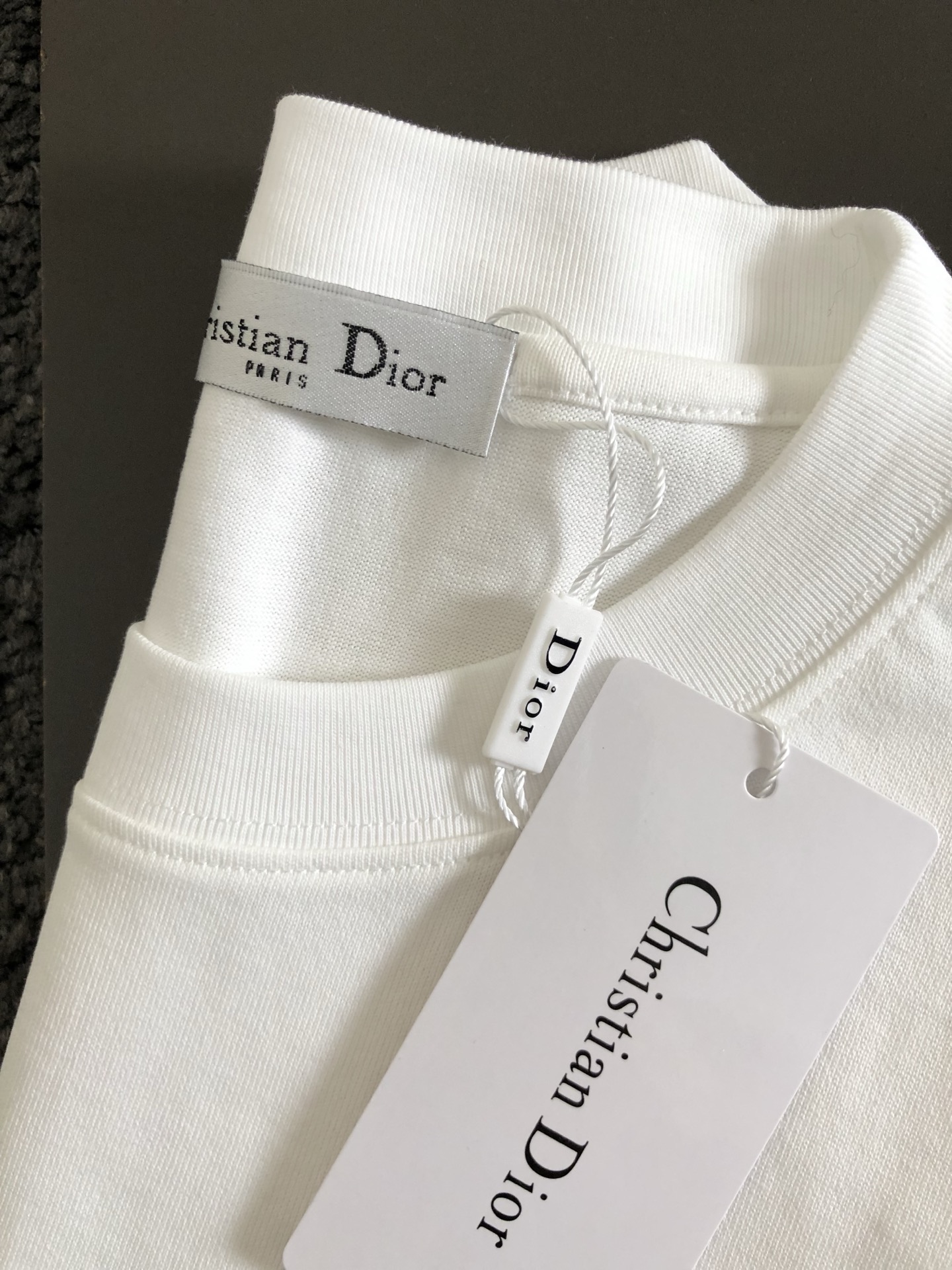 高仿Dior迪奧小花刺繡短袖T恤 白色圓領休閒男女上衣| 7 高仿Dior迪奧小花刺繡短袖T恤 白色圓領休閒男女上衣