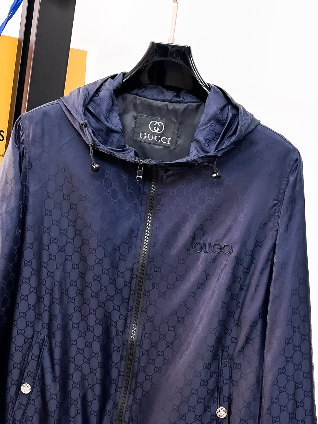 GUCCI A貨滿版LOGO防風外套 男士輕薄連帽夾克| 7 GUCCI A貨滿版LOGO防風外套 男士輕薄連帽夾克