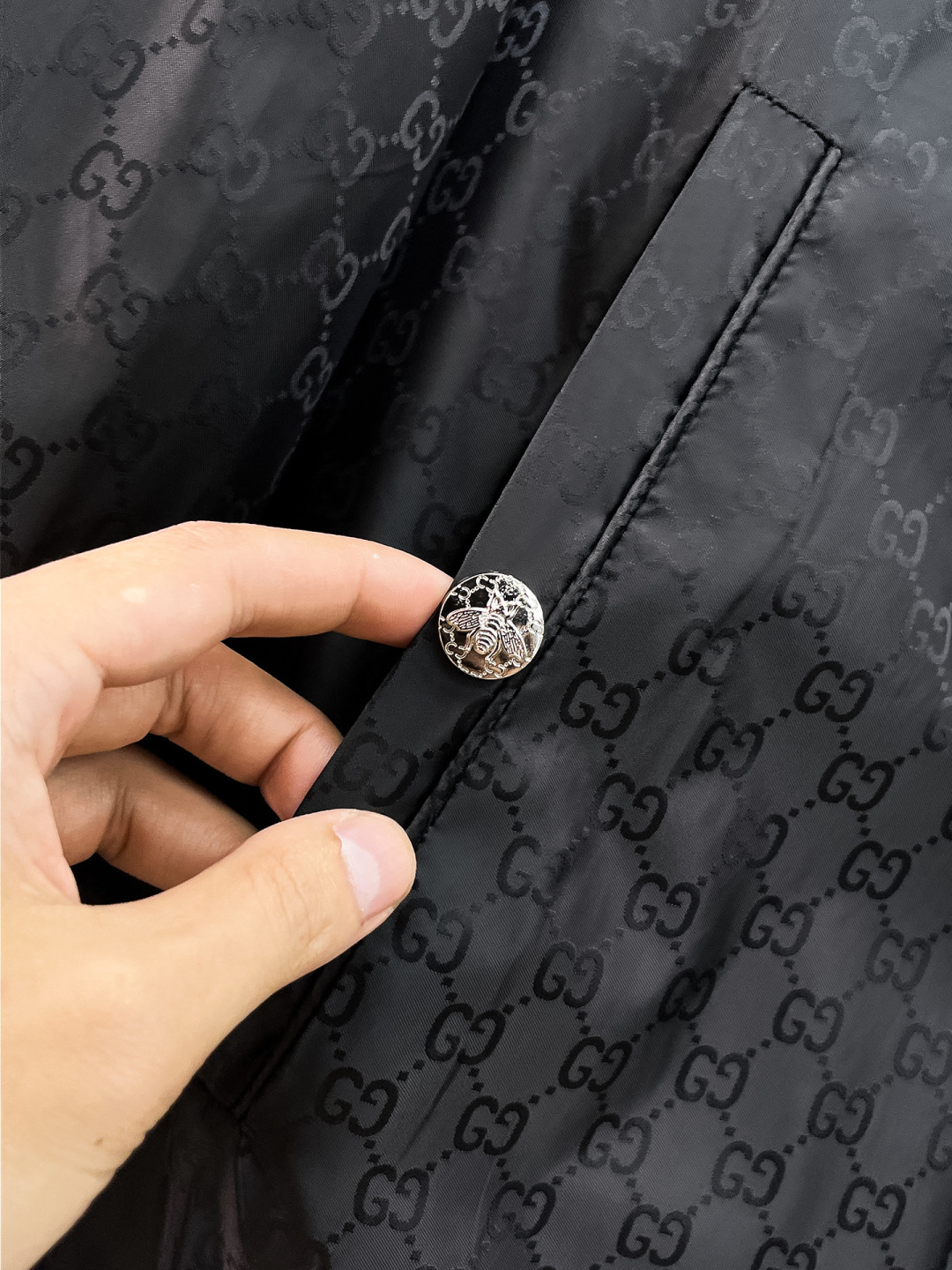 GUCCI 復刻黑色雙G連帽外套 男士潮流拉鍊休閒夾克| 10 GUCCI 復刻黑色雙G連帽外套 男士潮流拉鍊休閒夾克