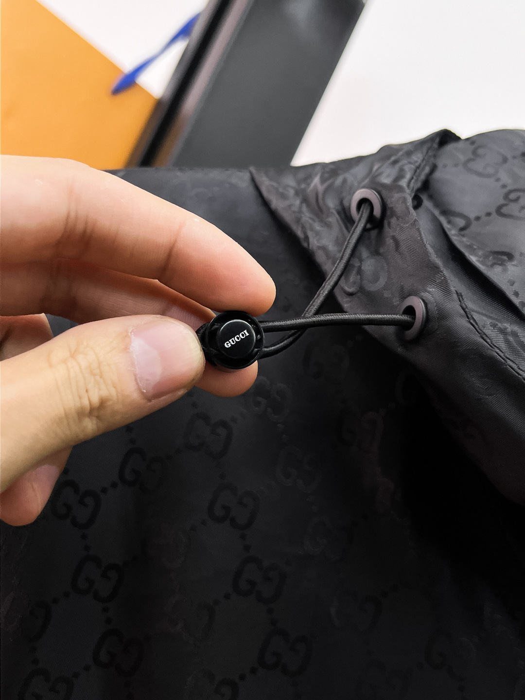GUCCI 復刻黑色雙G連帽外套 男士潮流拉鍊休閒夾克| 8 GUCCI 復刻黑色雙G連帽外套 男士潮流拉鍊休閒夾克