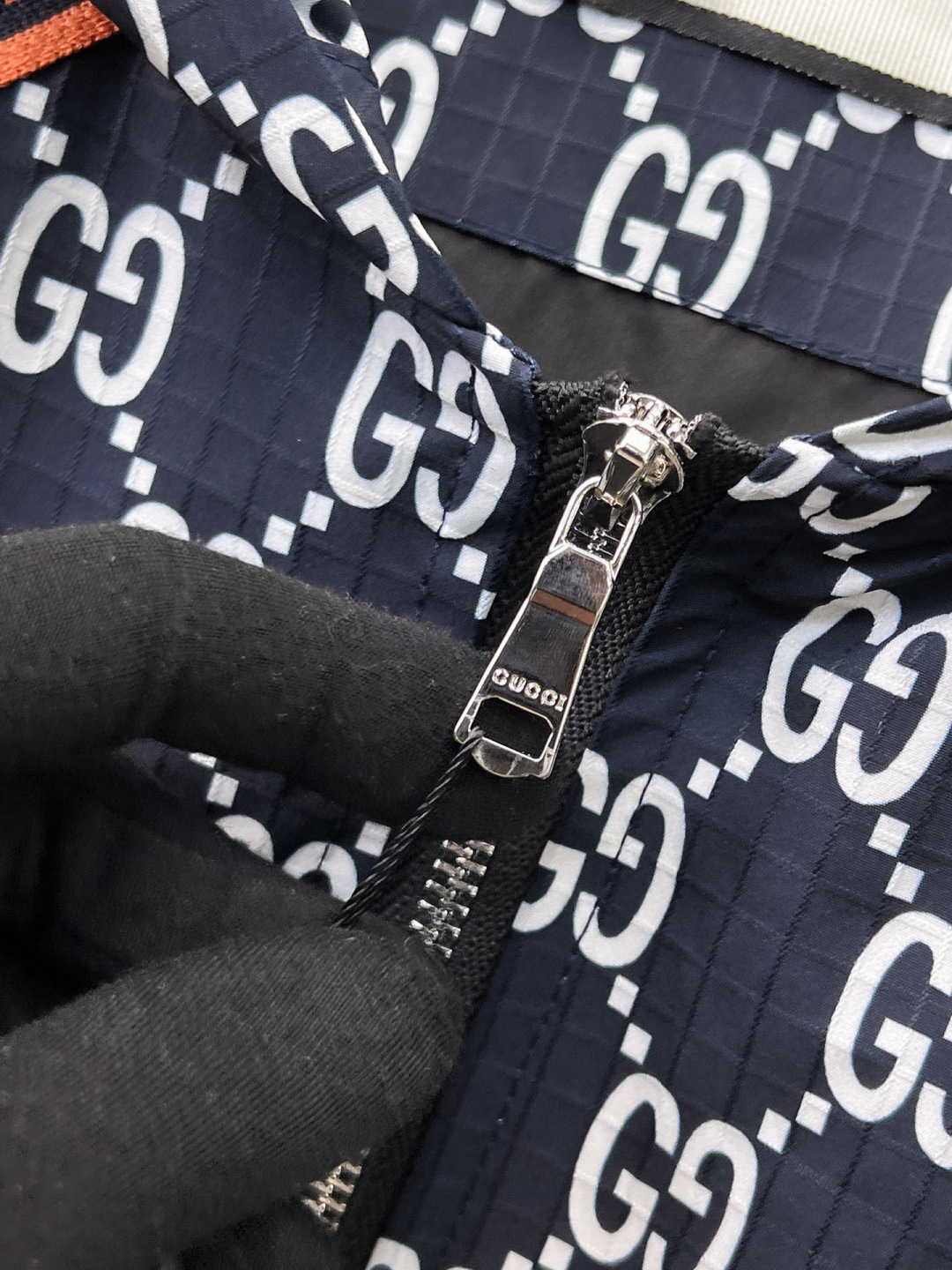 GUCCI 高仿滿版雙G外套 男士橘色織帶連帽拉鍊夾克潮流款| 16 GUCCI 高仿滿版雙G外套 男士橘色織帶連帽拉鍊夾克潮流款