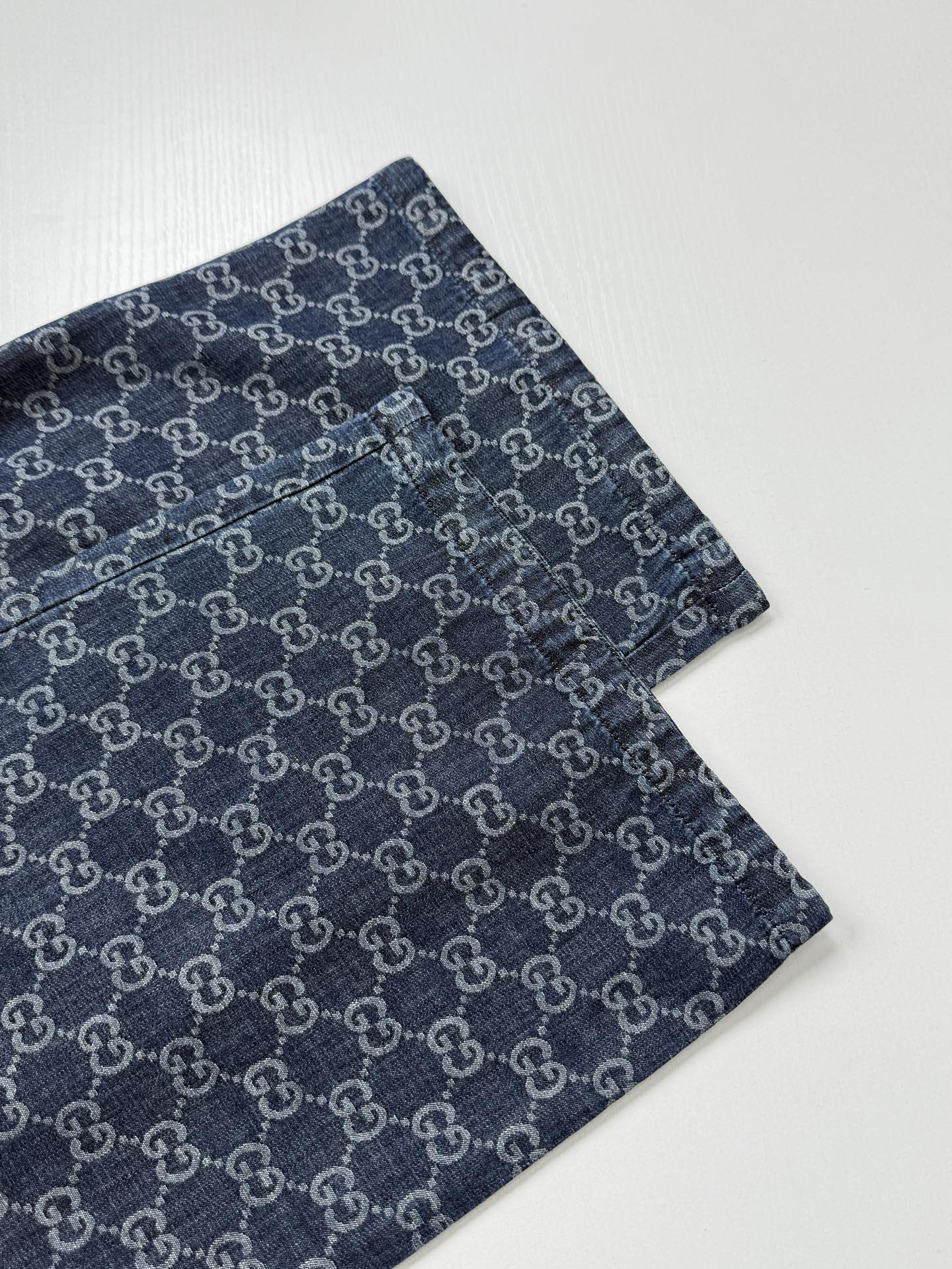 Gucci 古驰 高仿 GG滿版牛仔長褲 男士寬鬆直筒休閒褲| 15 Gucci 古驰 高仿 GG滿版牛仔長褲 男士寬鬆直筒休閒褲