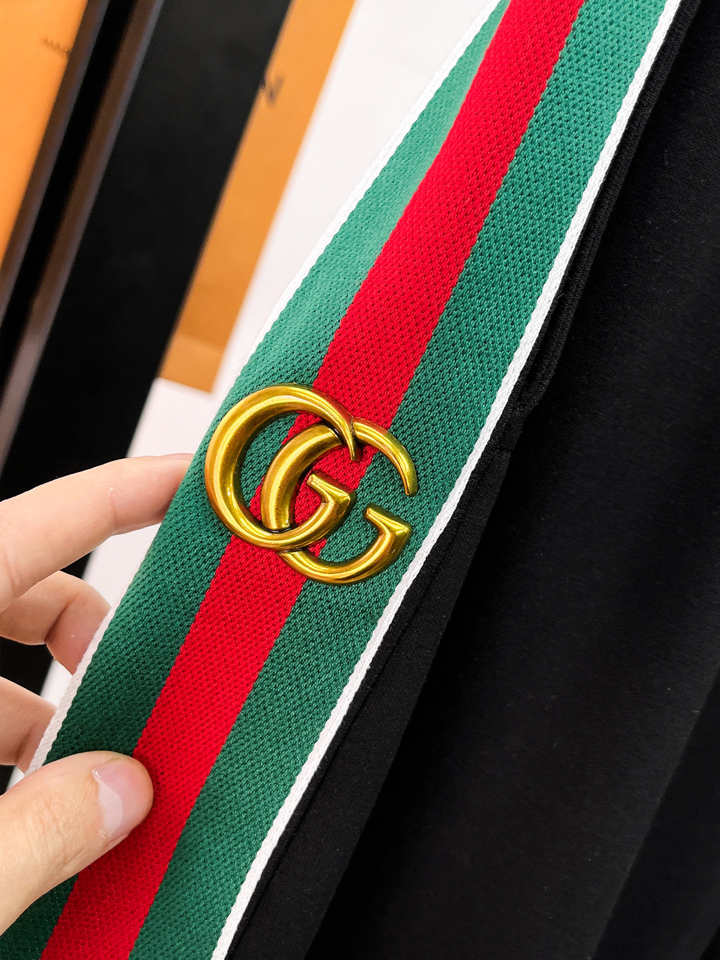 Gucci 一比一復刻運動長褲 男士黑色紅綠織帶休閒褲| 12 Gucci 一比一復刻運動長褲 男士黑色紅綠織帶休閒褲