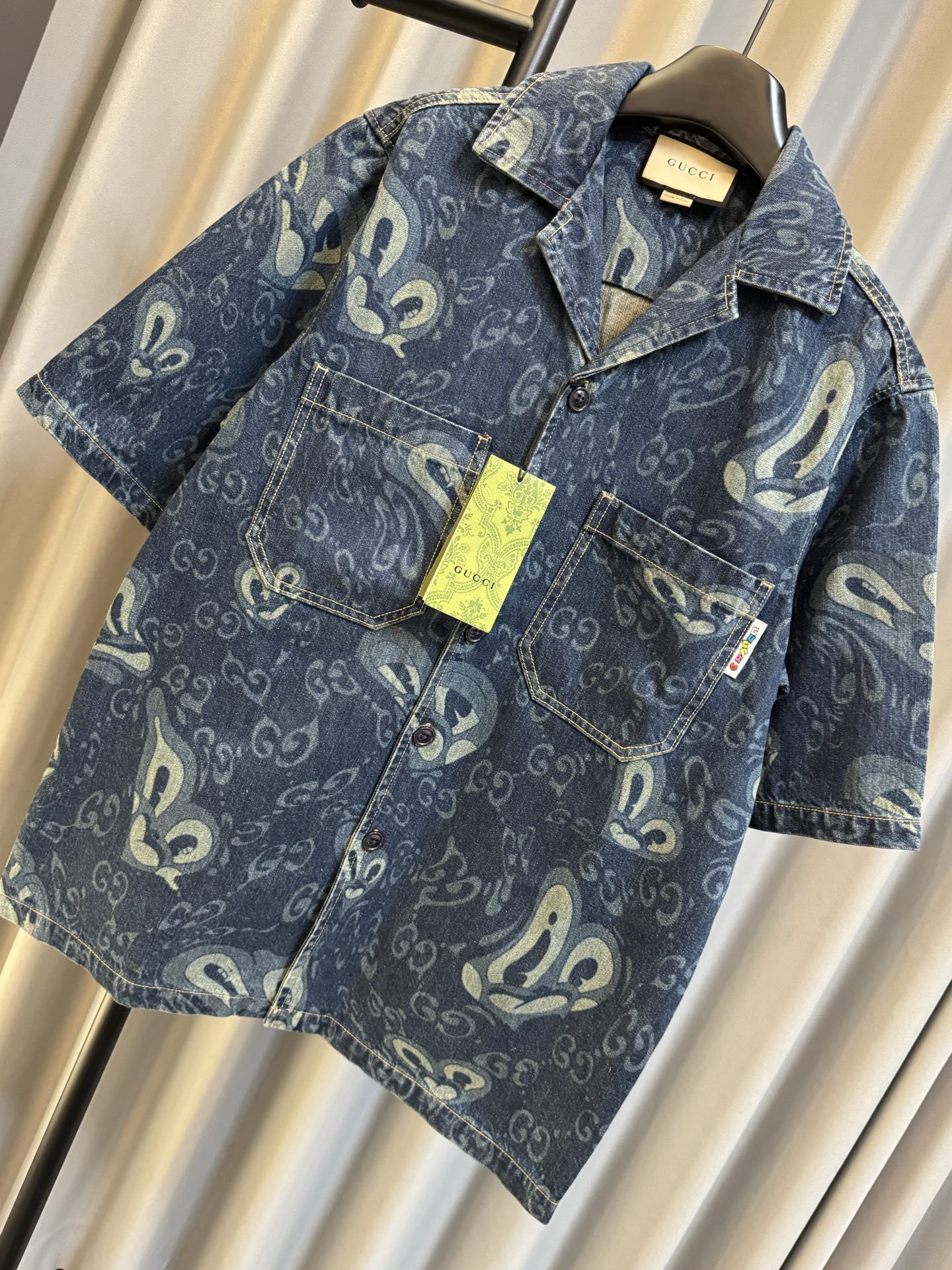 Gucci 復刻牛仔短袖襯衫 男士滿版印花休閒襯衣| 9 Gucci 復刻牛仔短袖襯衫 男士滿版印花休閒襯衣