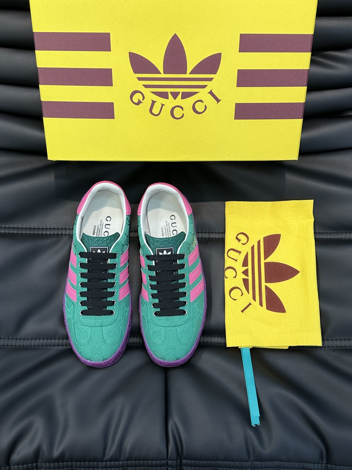 GUCCI高仿×adidas Gazelle聯名休閒鞋 綠色GG粉紅三條紋撞色板鞋| 13 GUCCI高仿×adidas Gazelle聯名休閒鞋 綠色GG粉紅三條紋撞色板鞋