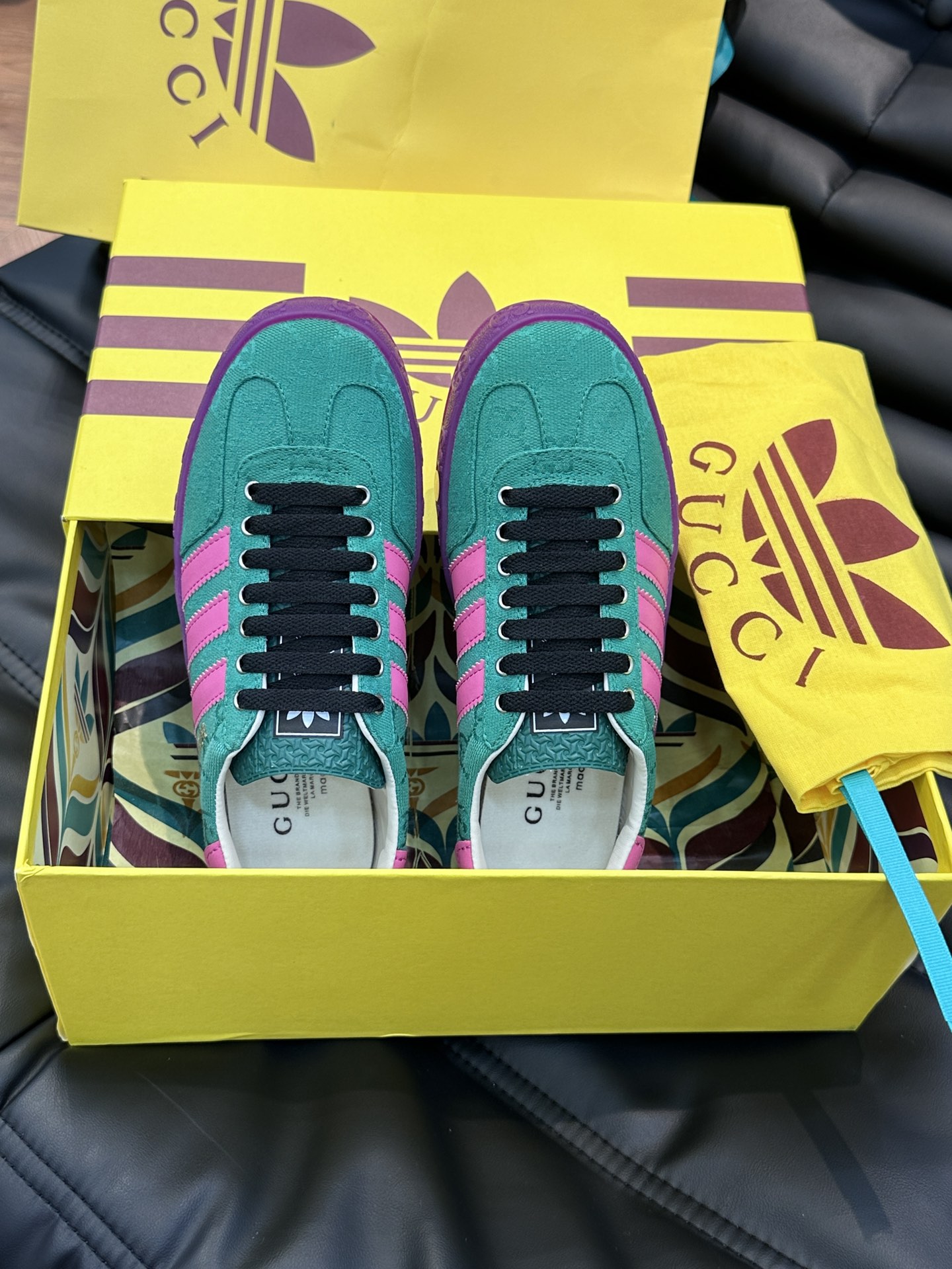 GUCCI高仿×adidas Gazelle聯名休閒鞋 綠色GG粉紅三條紋撞色板鞋| 12 GUCCI高仿×adidas Gazelle聯名休閒鞋 綠色GG粉紅三條紋撞色板鞋