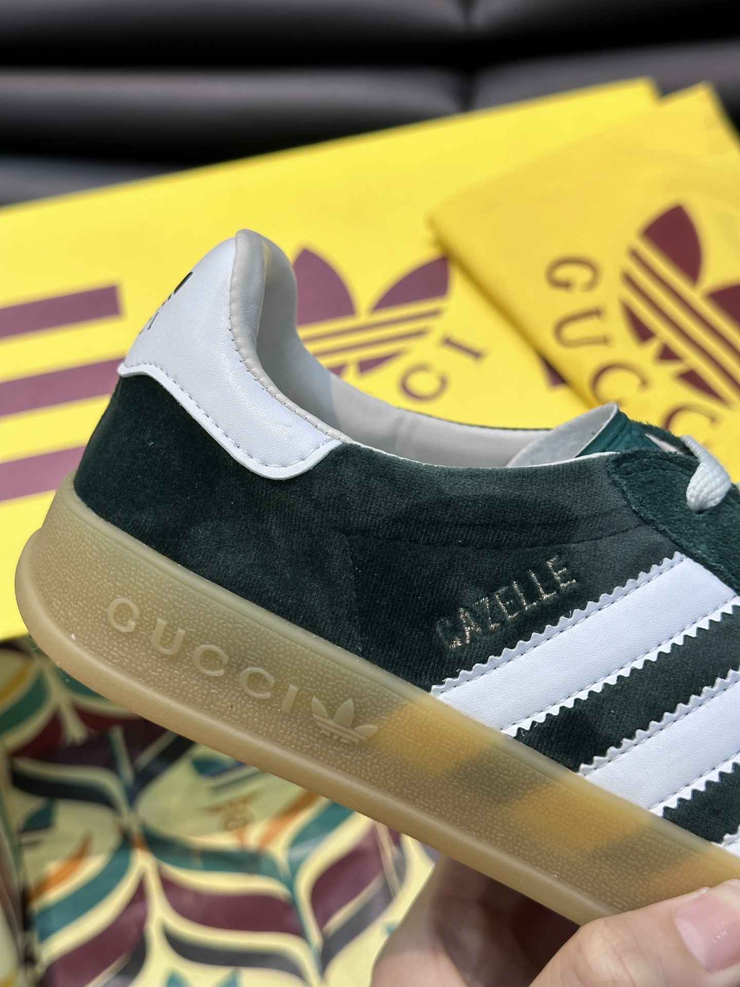 GUCCI原單×adidas Gazelle聯名休閒鞋 墨綠麂皮白色三條紋復古板鞋| 9 GUCCI原單×adidas Gazelle聯名休閒鞋 墨綠麂皮白色三條紋復古板鞋