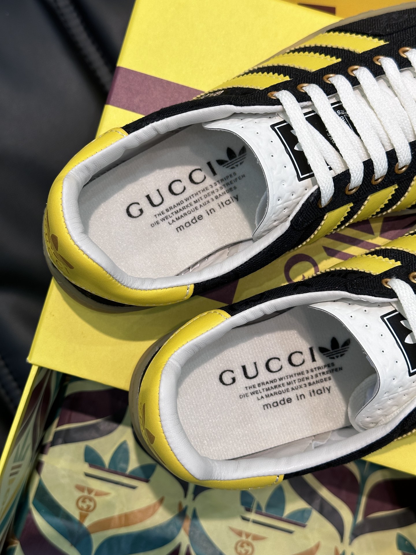 GUCCI復刻×adidas Gazelle聯名休閒鞋 黑色GG鞋面黃色三條紋復古板鞋| 7 GUCCI復刻×adidas Gazelle聯名休閒鞋 黑色GG鞋面黃色三條紋復古板鞋