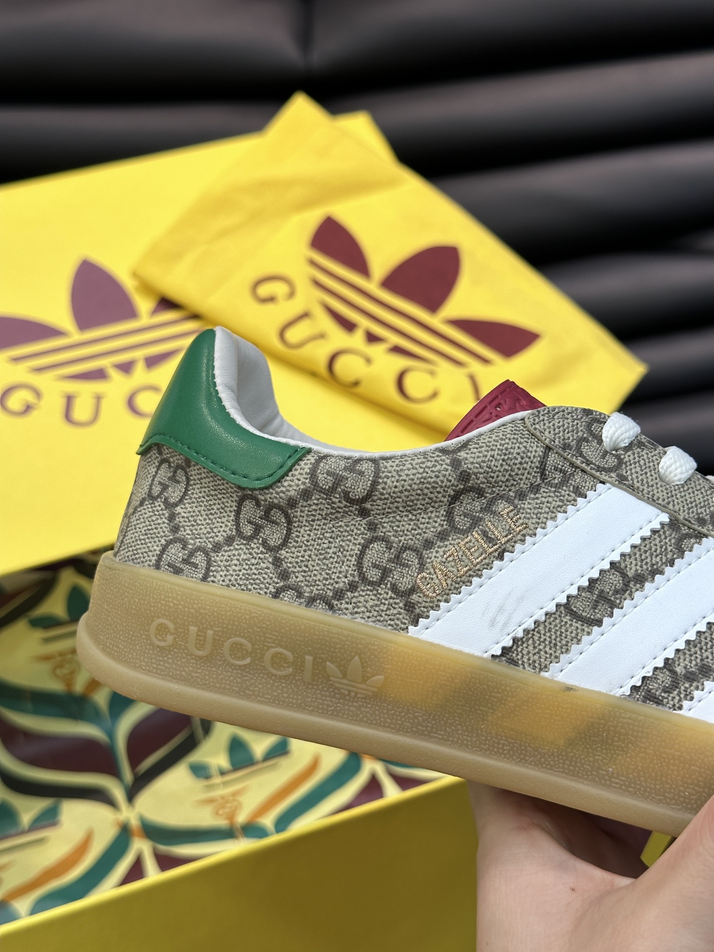 GUCCI原單×adidas Gazelle聯名休閒鞋 米色GG老花白三條紋復古板鞋| 8 GUCCI原單×adidas Gazelle聯名休閒鞋 米色GG老花白三條紋復古板鞋