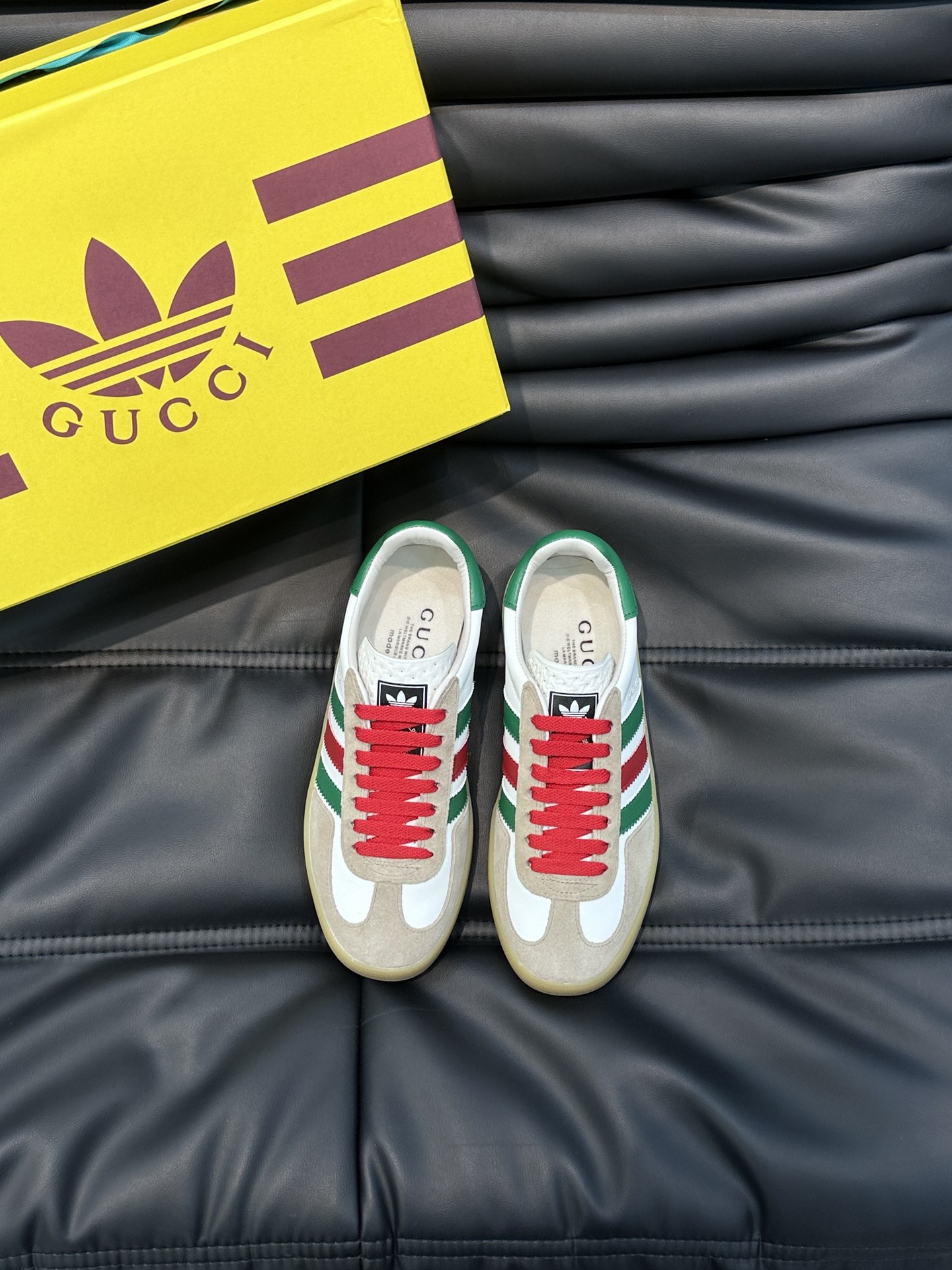 GUCCI一比一×adidas Gazelle聯名休閒鞋 米白麂皮紅綠三條紋復古板鞋