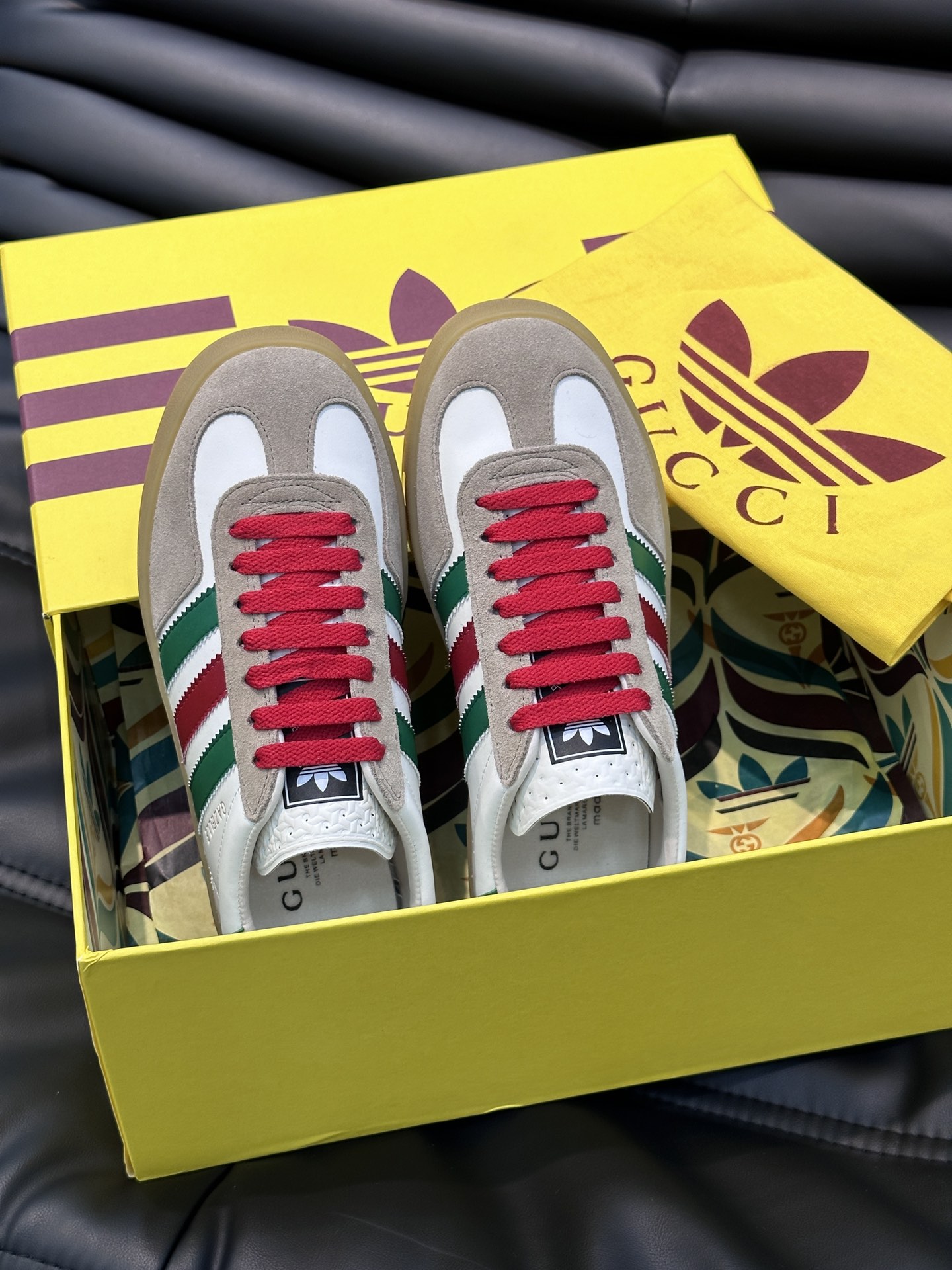 GUCCI一比一×adidas Gazelle聯名休閒鞋 米白麂皮紅綠三條紋復古板鞋| 12 GUCCI一比一×adidas Gazelle聯名休閒鞋 米白麂皮紅綠三條紋復古板鞋