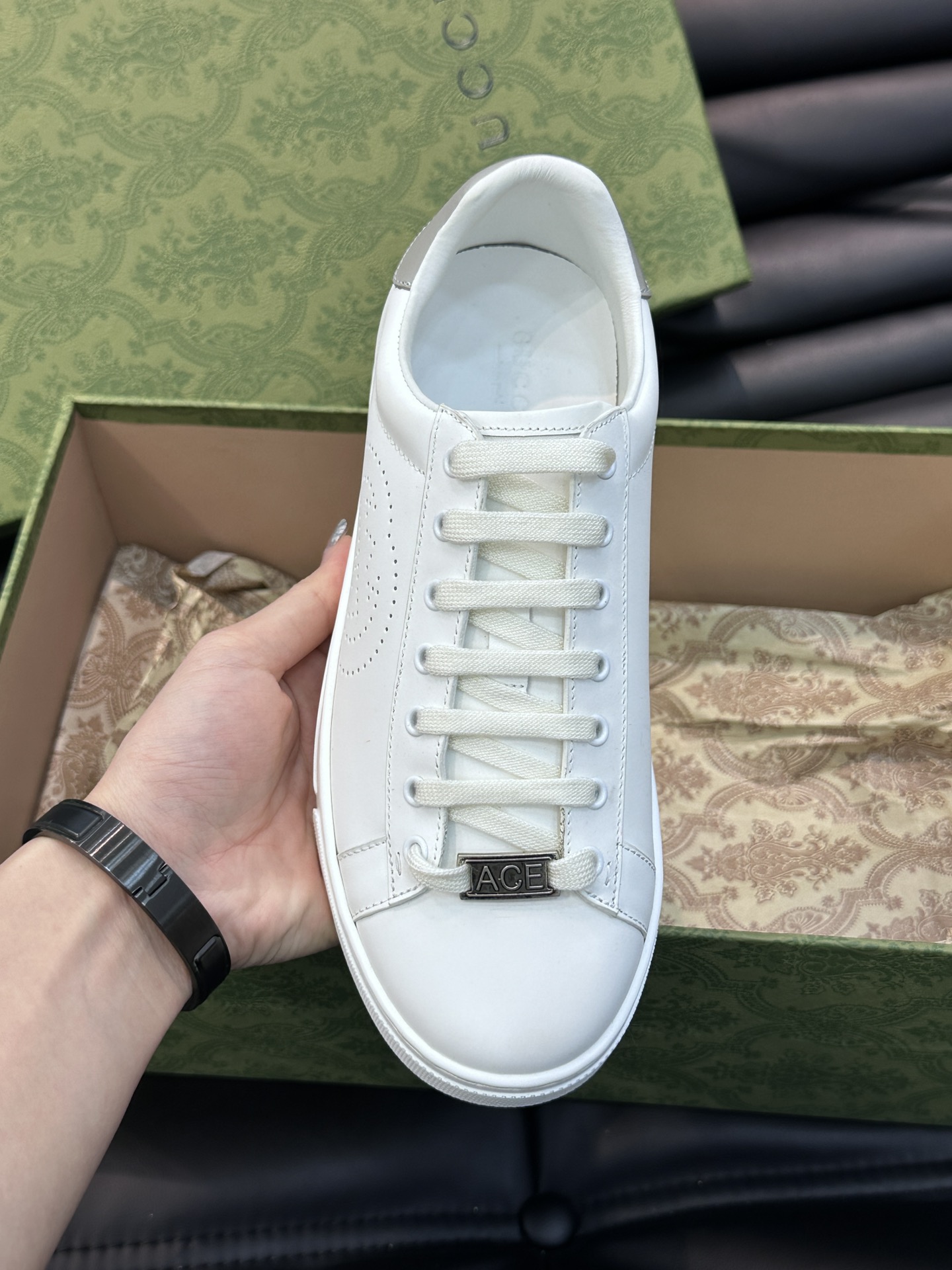 GUCCI原單Ace純白休閒鞋 簡約白色皮革低筒板鞋百搭男女款| 8 GUCCI原單Ace純白休閒鞋 簡約白色皮革低筒板鞋百搭男女款