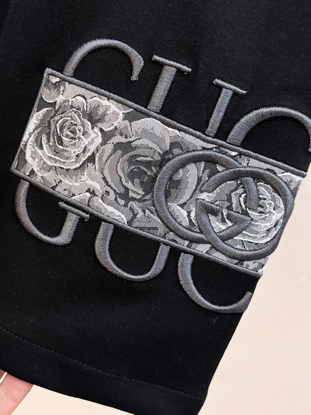 GUCCI 高仿黑色印花短褲男士純棉寬鬆休閒運動褲| 12 GUCCI 高仿黑色印花短褲男士純棉寬鬆休閒運動褲