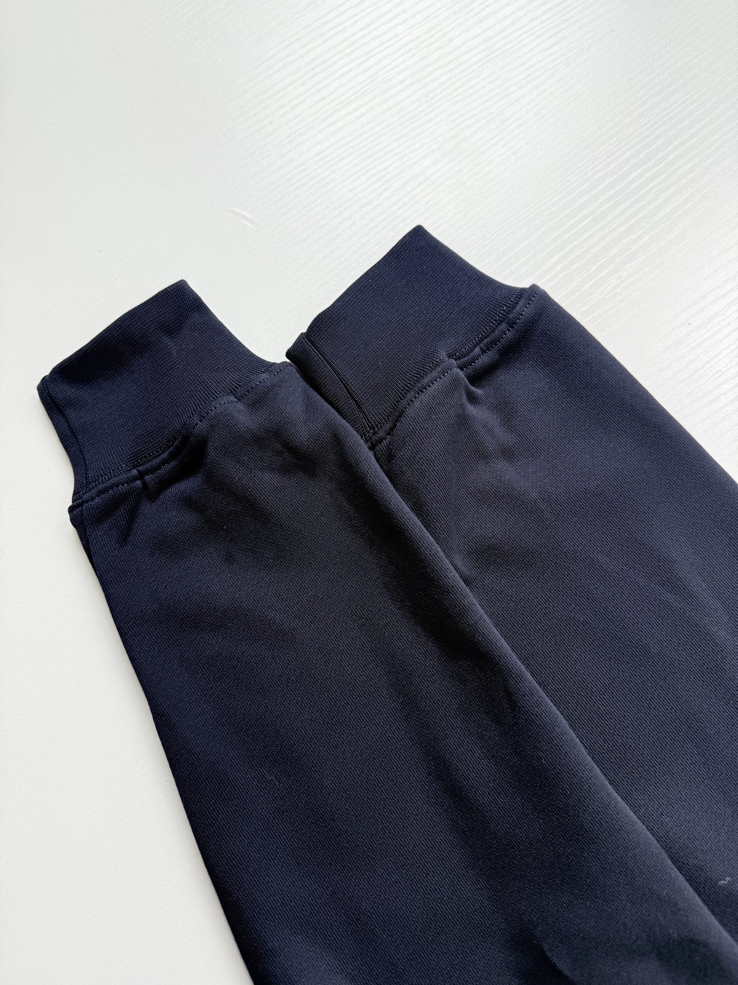 Gucci 高仿刺繡LOGO衛衣 男士黑色圓領長袖休閒上衣| 8 Gucci 高仿刺繡LOGO衛衣 男士黑色圓領長袖休閒上衣