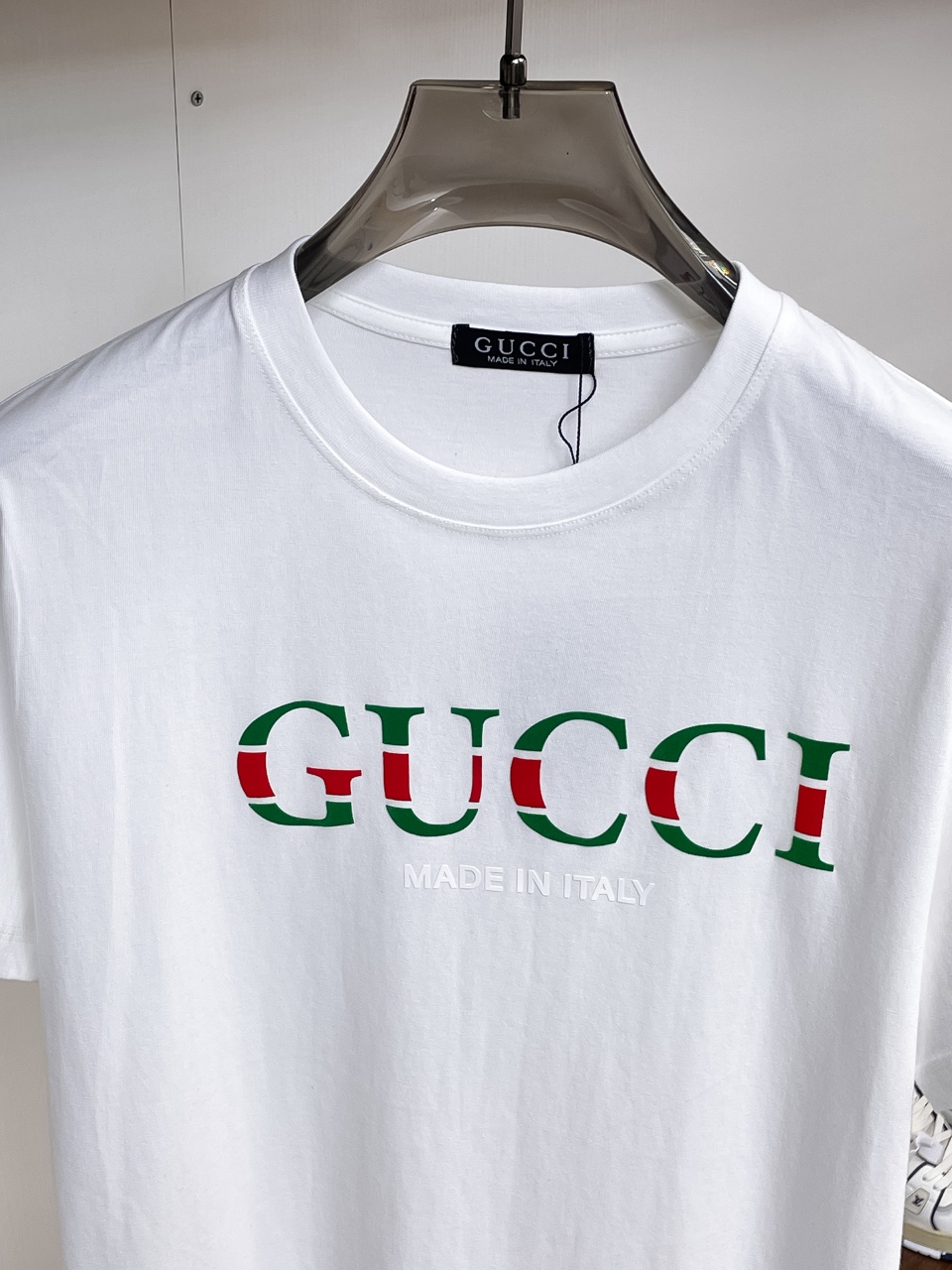 GUCCI 復刻綠紅條字母印花短袖T恤男士經典百搭款| 12 GUCCI 復刻綠紅條字母印花短袖T恤男士經典百搭款