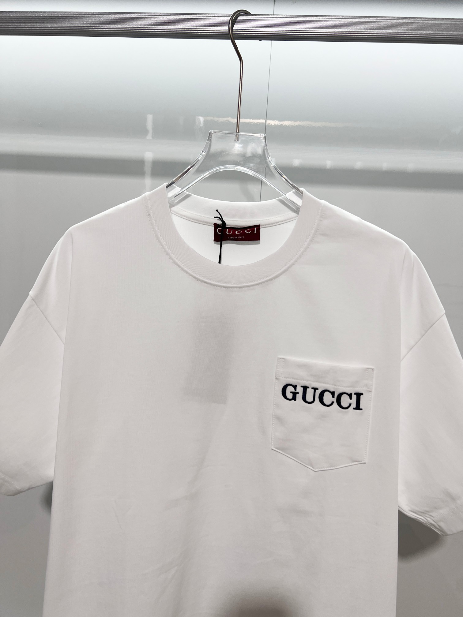 GUCCI 復刻口袋LOGO短袖T恤男士白色純棉百搭款| 10 GUCCI 復刻口袋LOGO短袖T恤男士白色純棉百搭款