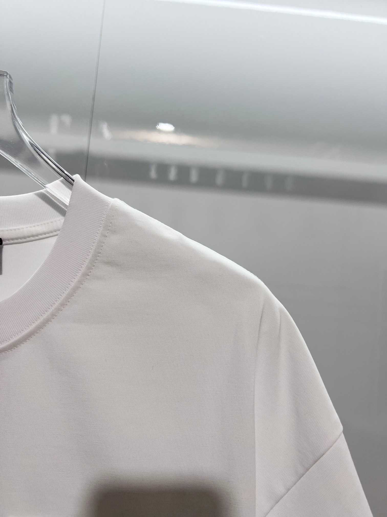 GUCCI 復刻口袋LOGO短袖T恤男士白色純棉百搭款| 6 GUCCI 復刻口袋LOGO短袖T恤男士白色純棉百搭款