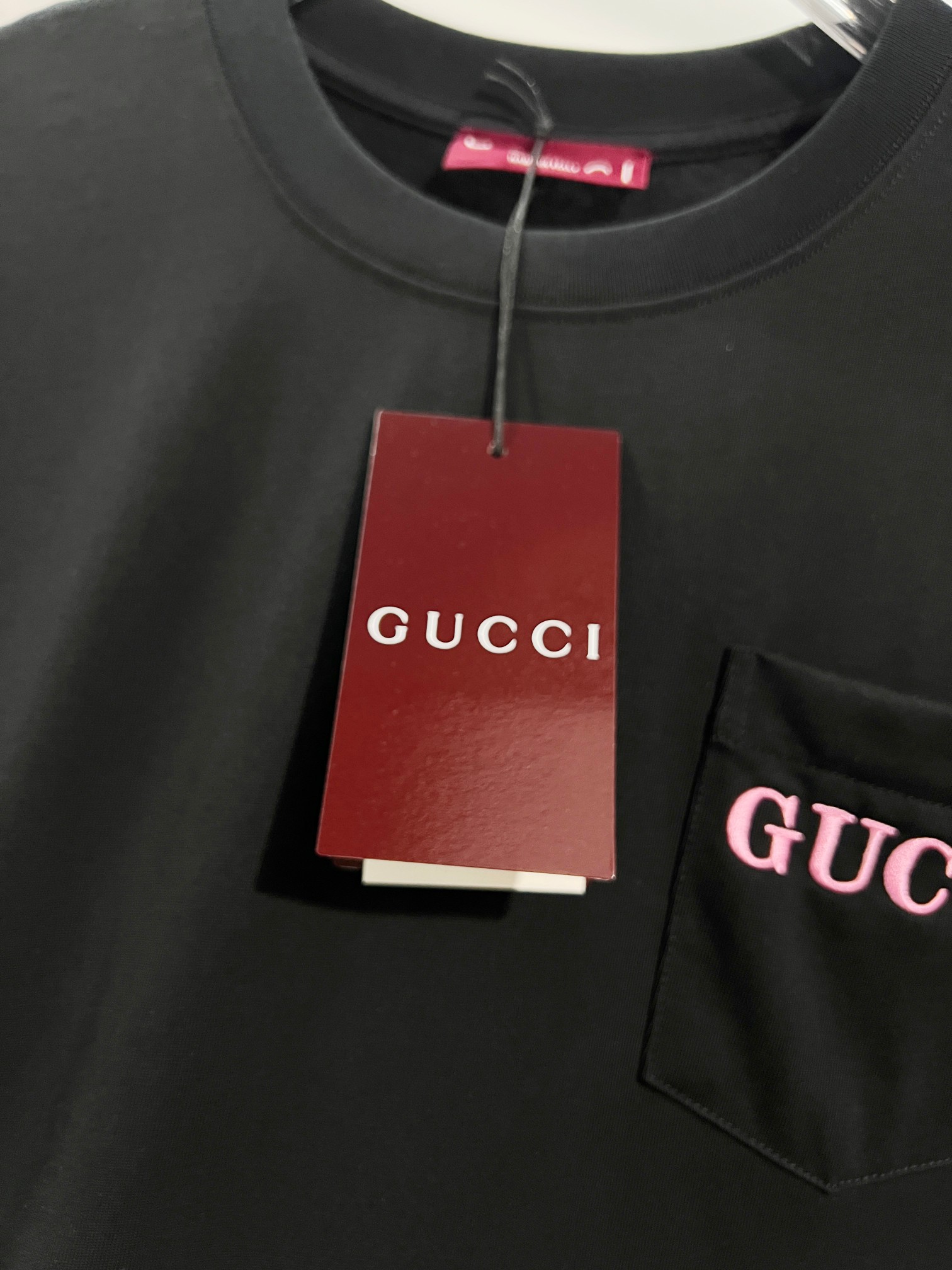 GUCCI 高仿口袋刺繡短袖T恤男士黑色純棉圓領休閒上衣| 12 GUCCI 高仿口袋刺繡短袖T恤男士黑色純棉圓領休閒上衣