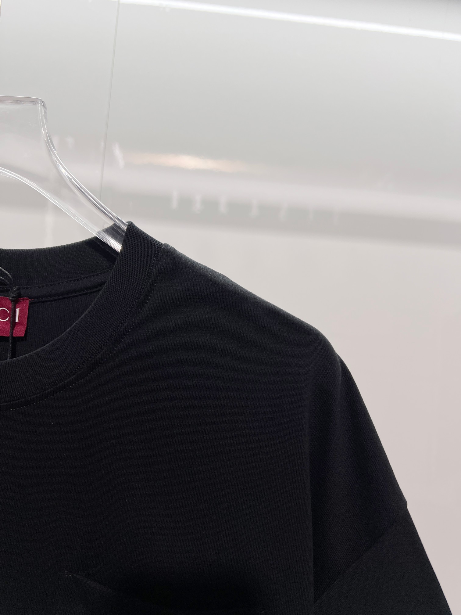 GUCCI 高仿口袋刺繡短袖T恤男士黑色純棉圓領休閒上衣| 9 GUCCI 高仿口袋刺繡短袖T恤男士黑色純棉圓領休閒上衣