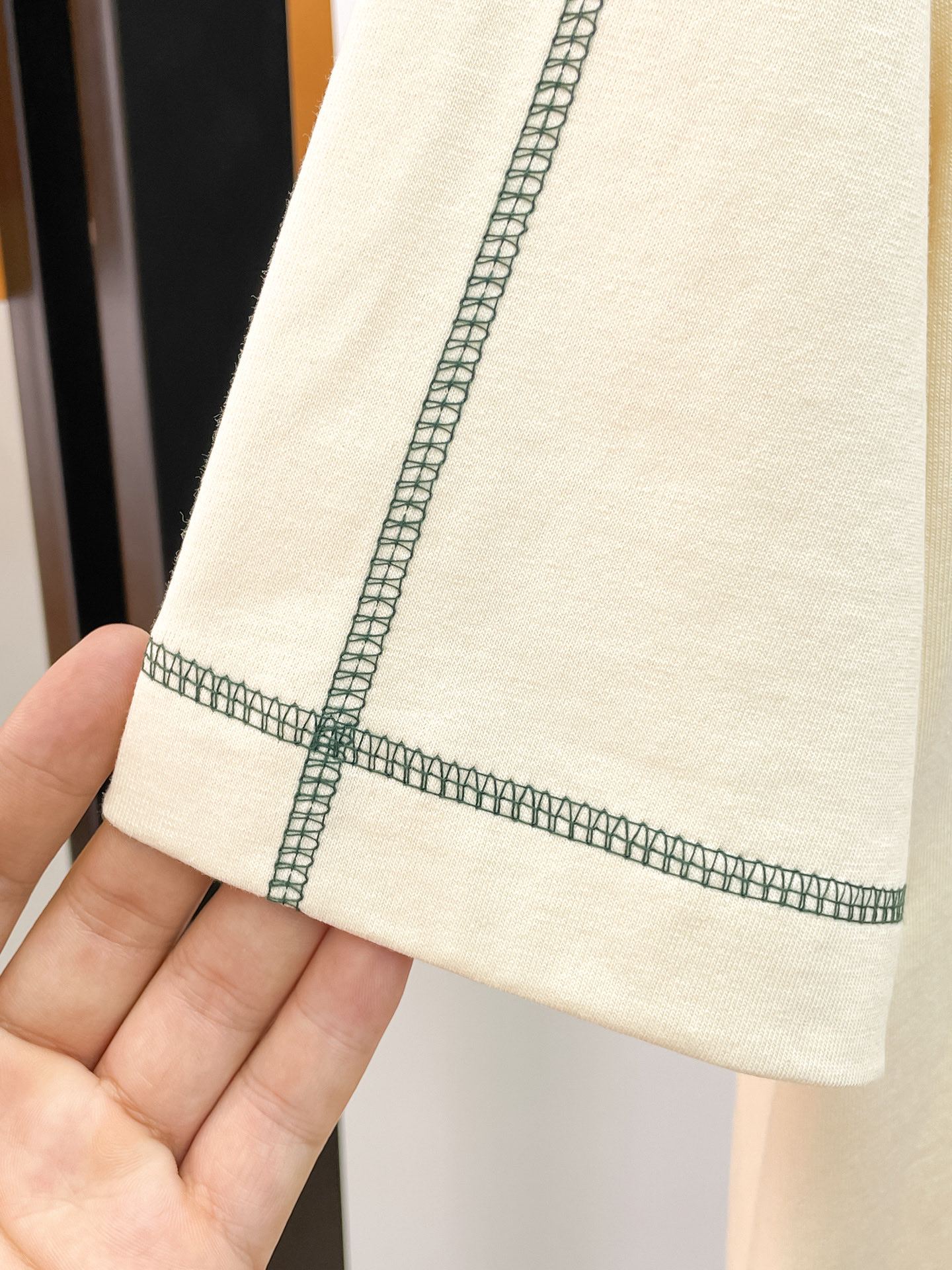 Gucci 古驰 高仿 刺繡Logo短袖T恤 男士圓領上衣| 8 Gucci 古驰 高仿 刺繡Logo短袖T恤 男士圓領上衣