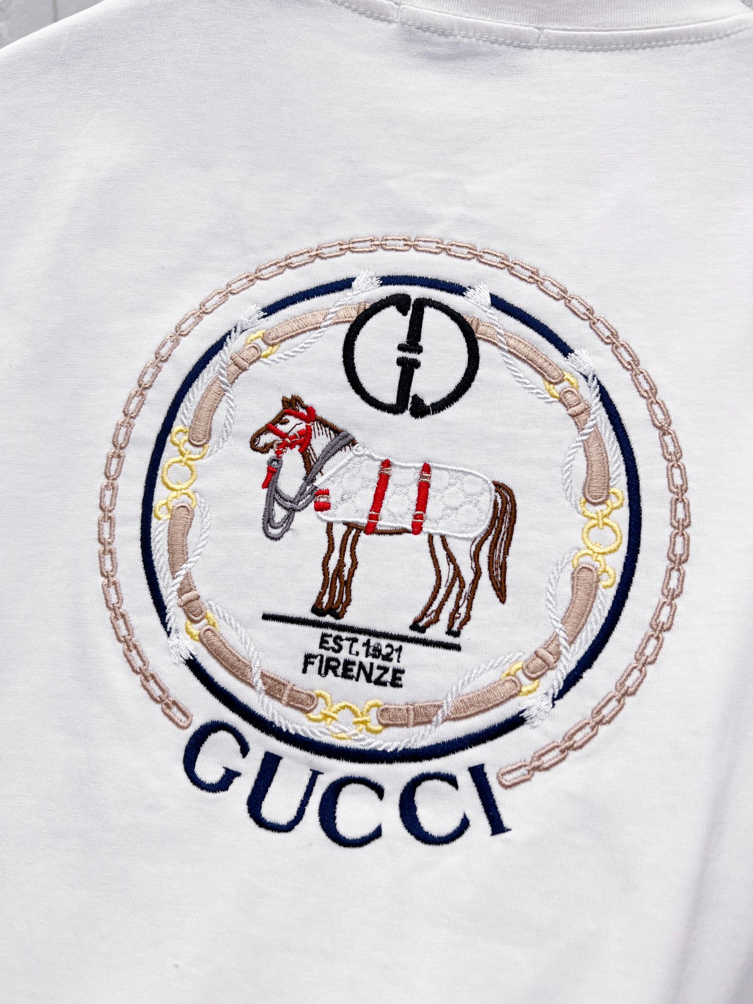 GUCCI 一比一刺繡馬徽短袖T恤 男士白色圓領純棉百搭上衣| 15 GUCCI 一比一刺繡馬徽短袖T恤 男士白色圓領純棉百搭上衣