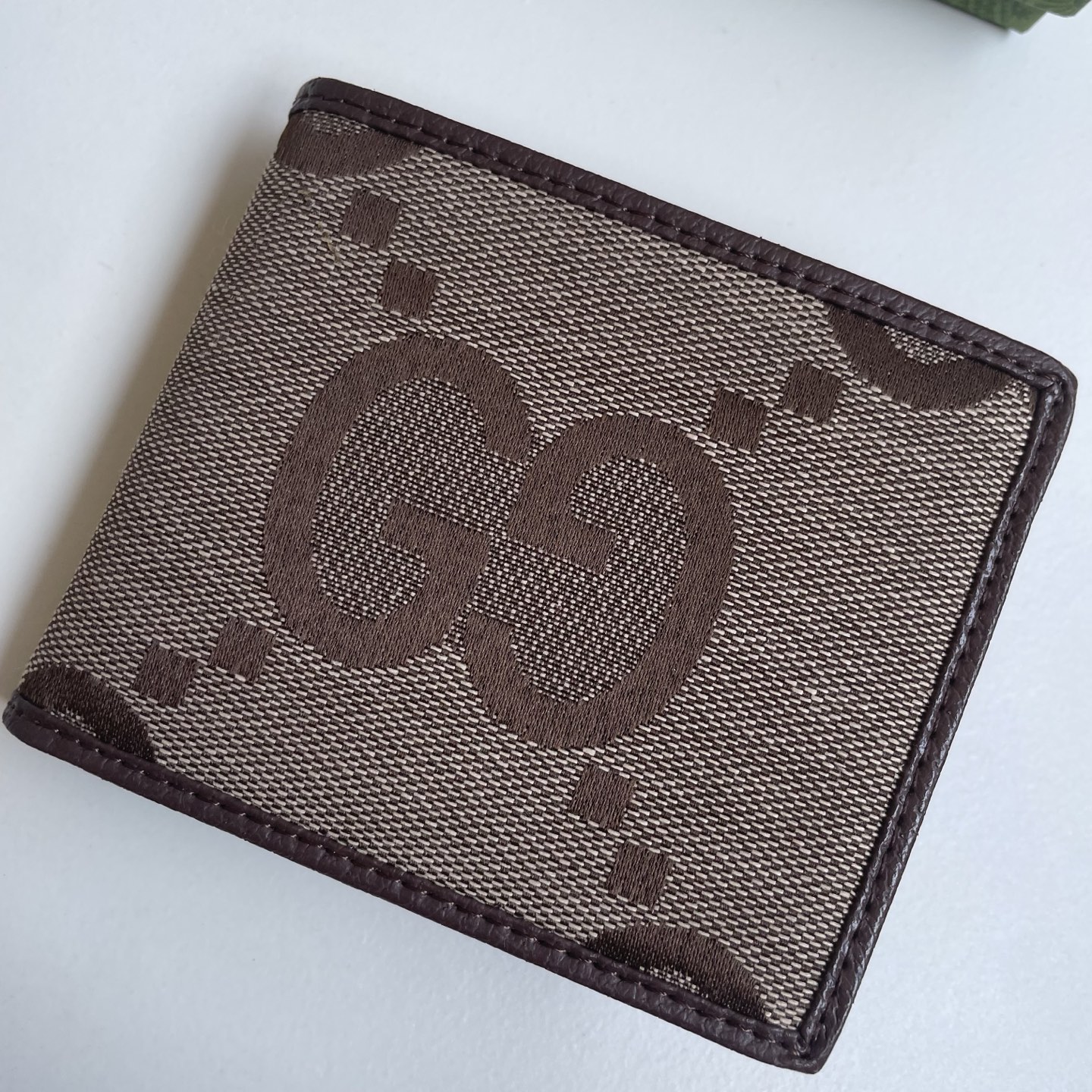 Gucci 原單 Jumbo GG 大Logo緹花男士短夾 深棕色
