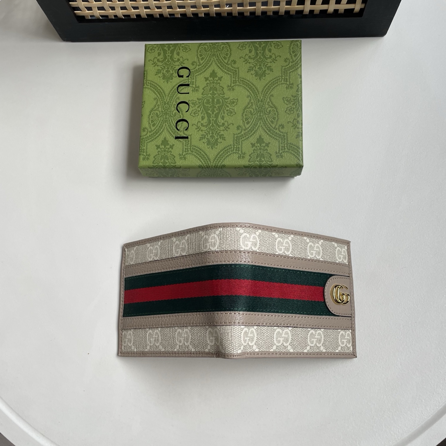 Gucci 原單 GG Supreme Web綠紅織帶雙G男士短夾 米灰色